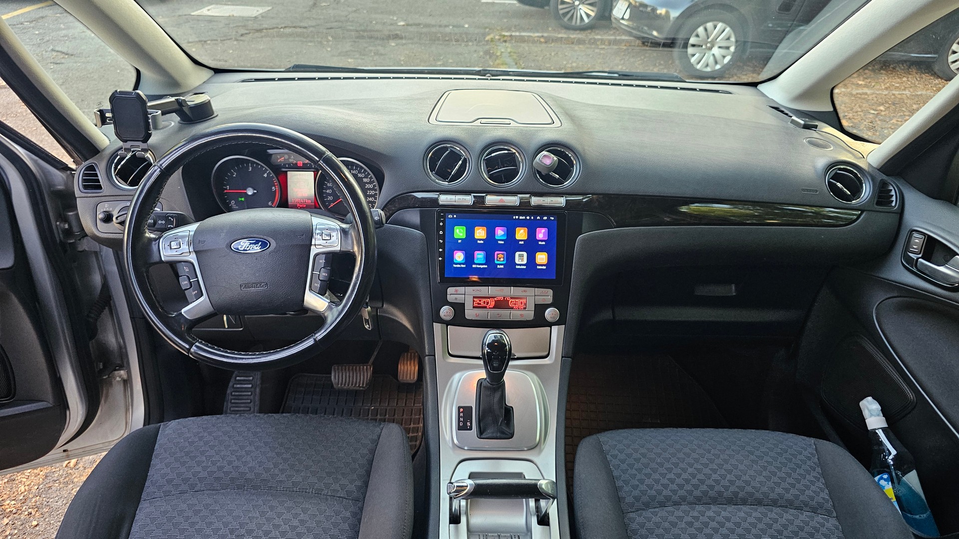 FORD 2.0 TDCi 140 Ghia-image-5
