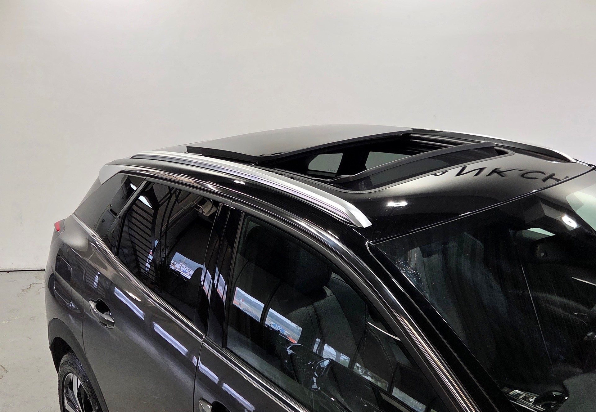 PEUGEOT 3008 1.6 THP Allure-image-3