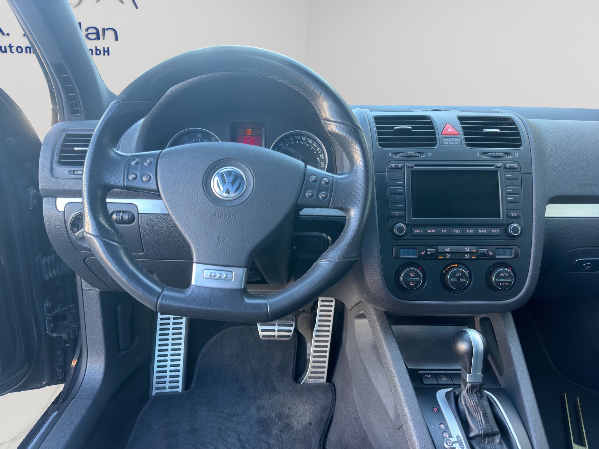 VW Golf 2.0 TFSI GTI DSG-image-10