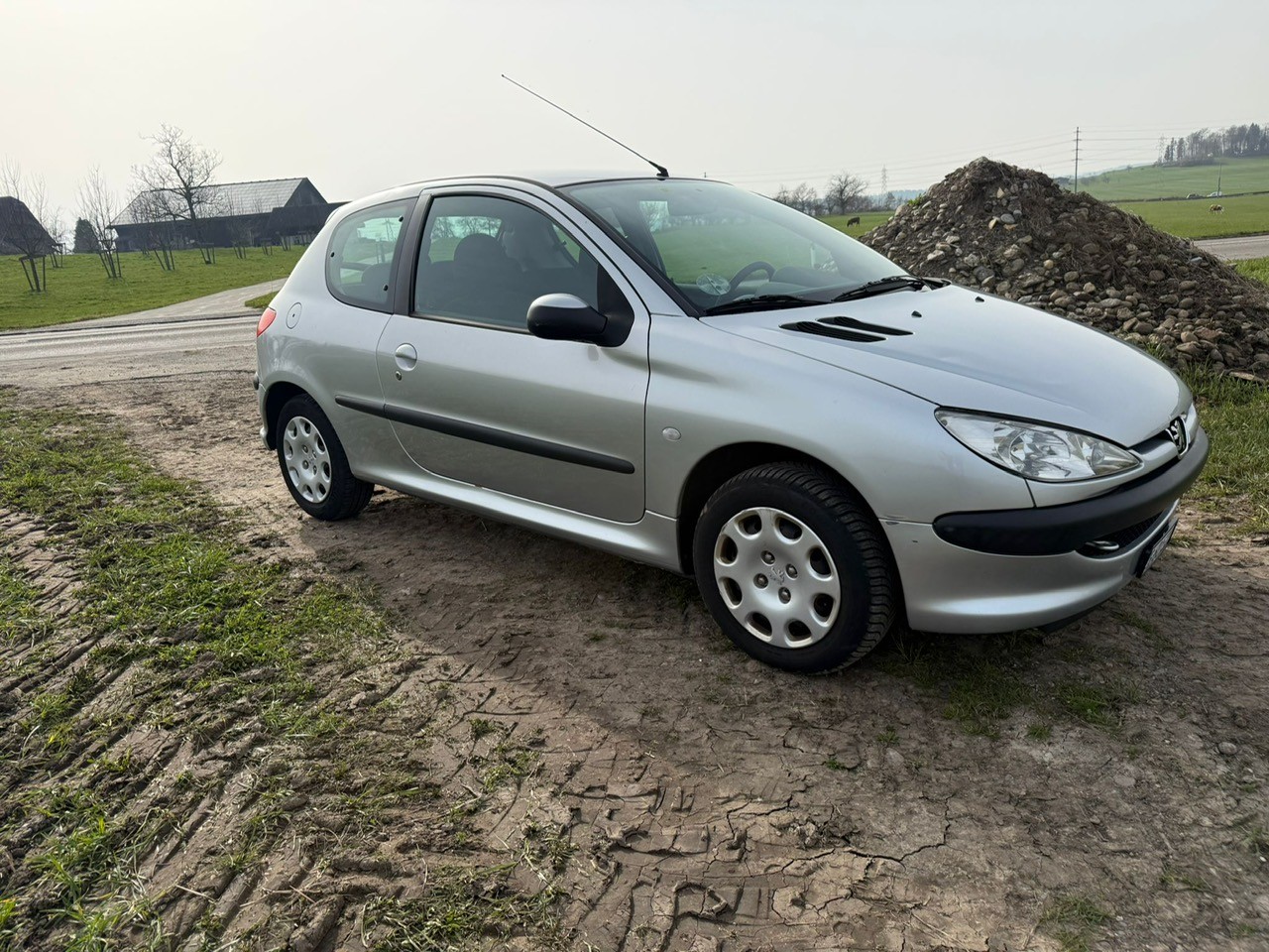 PEUGEOT 206 1.4 X-Line-image-5