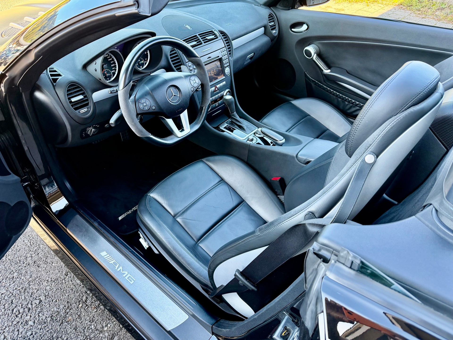 MERCEDES-BENZ SLK 55 AMG 7G-Tronic-image-8