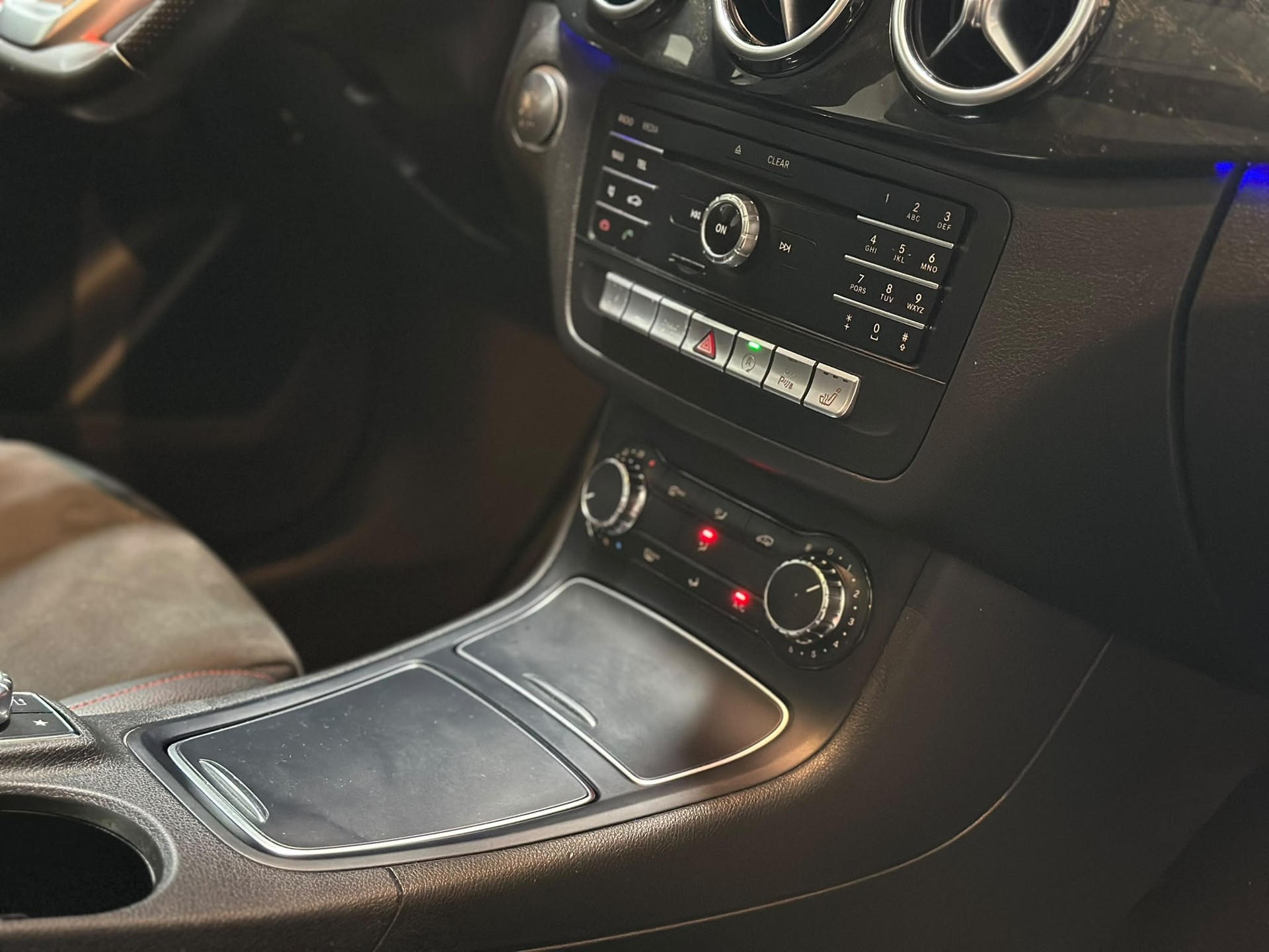 MERCEDES-BENZ B 220 CDI AMG Line 4Matic 7G-DCT-image-12