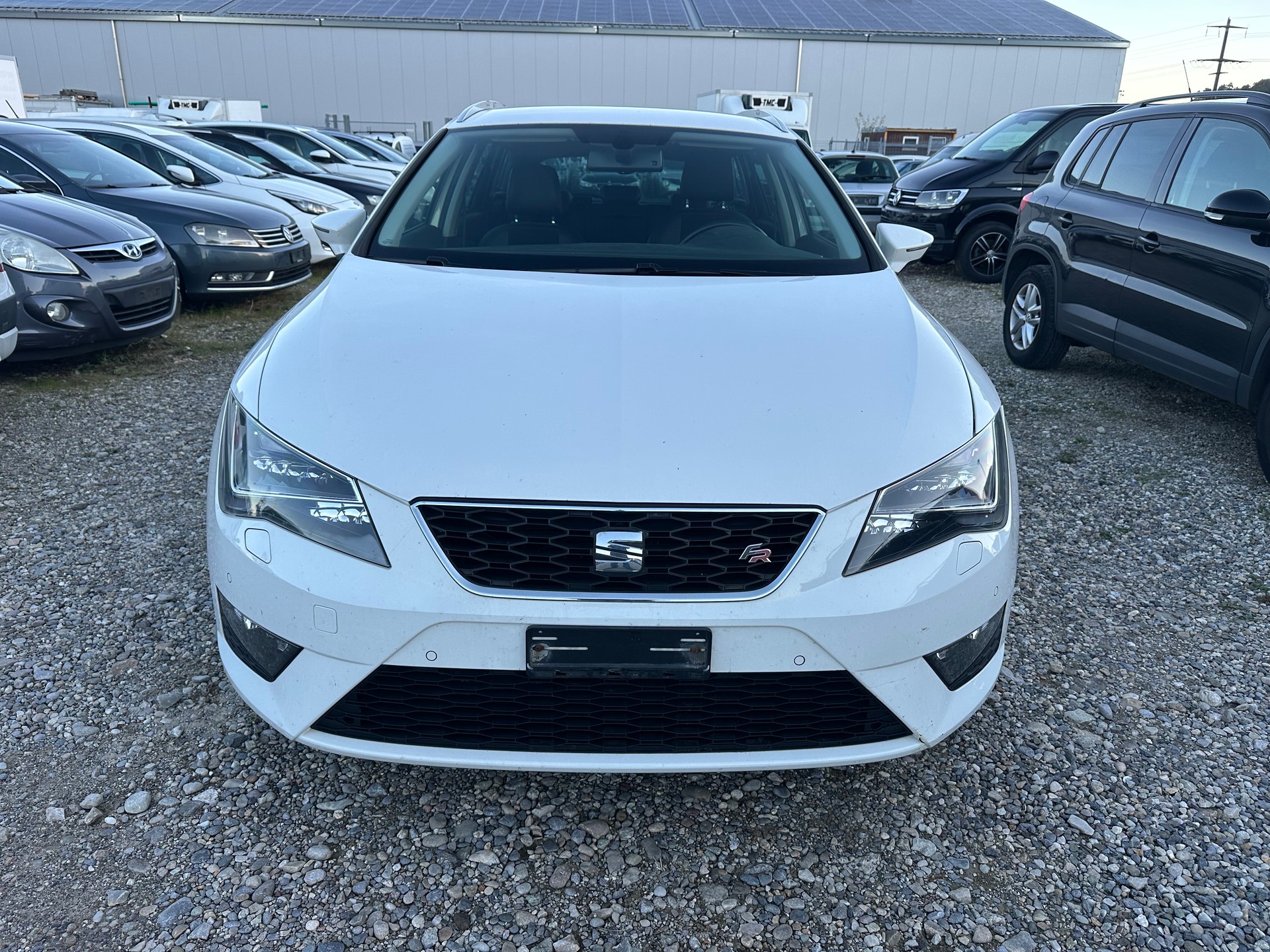 SEAT Leon ST 1.4 TSI FR Line DSG-image-1