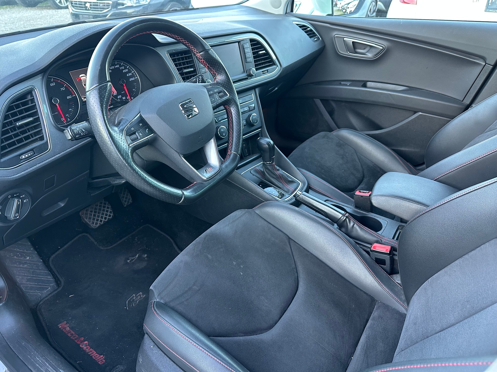 SEAT Leon ST 1.4 TSI FR Line DSG-image-11