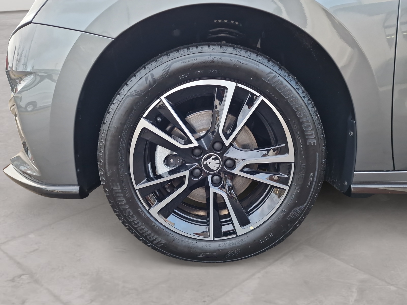 SKODA Fabia 1.0 TSI Monte Carlo DSG MY 2027-image-9