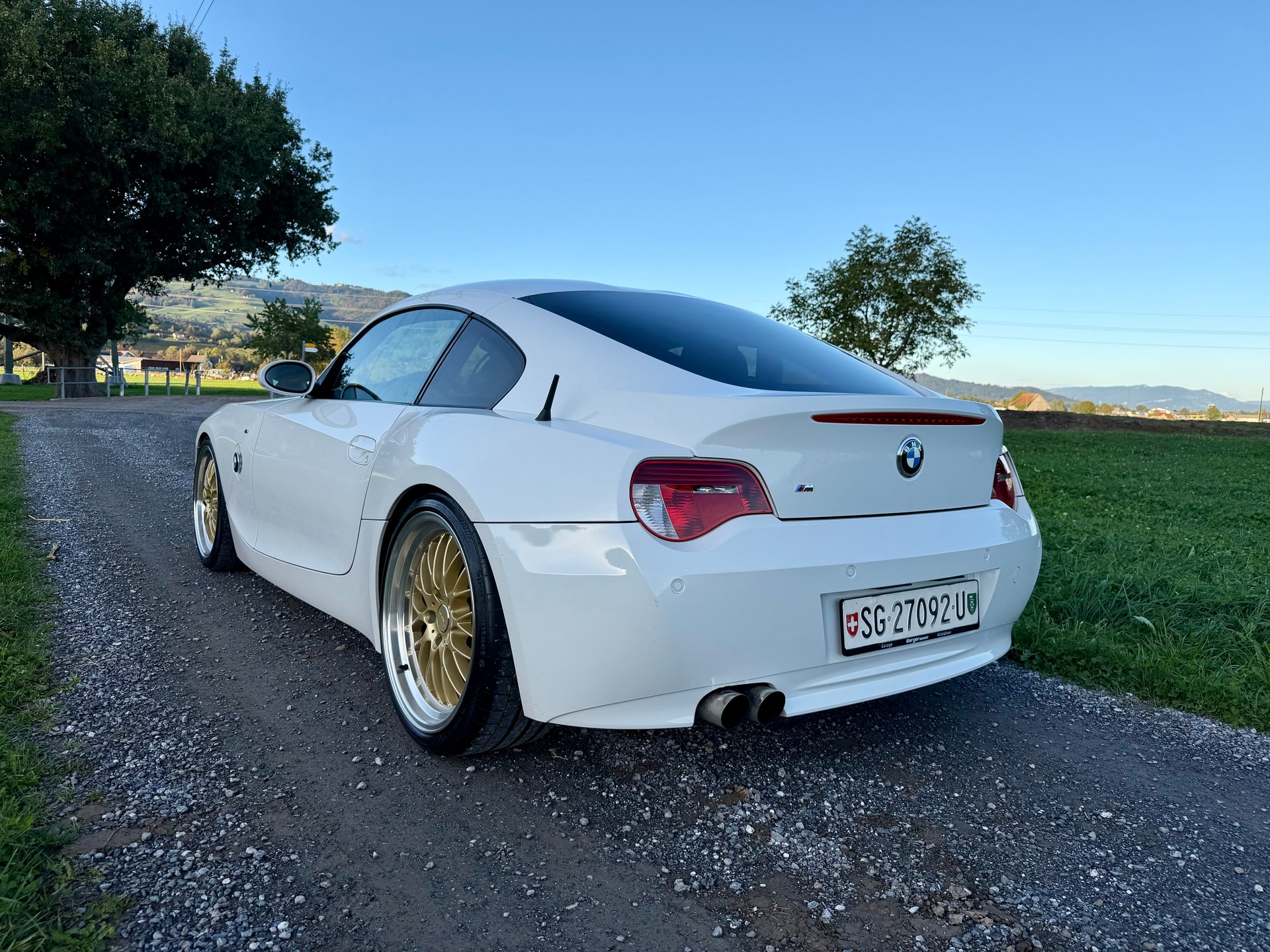 BMW Z4 3.0si Coupé-image-1