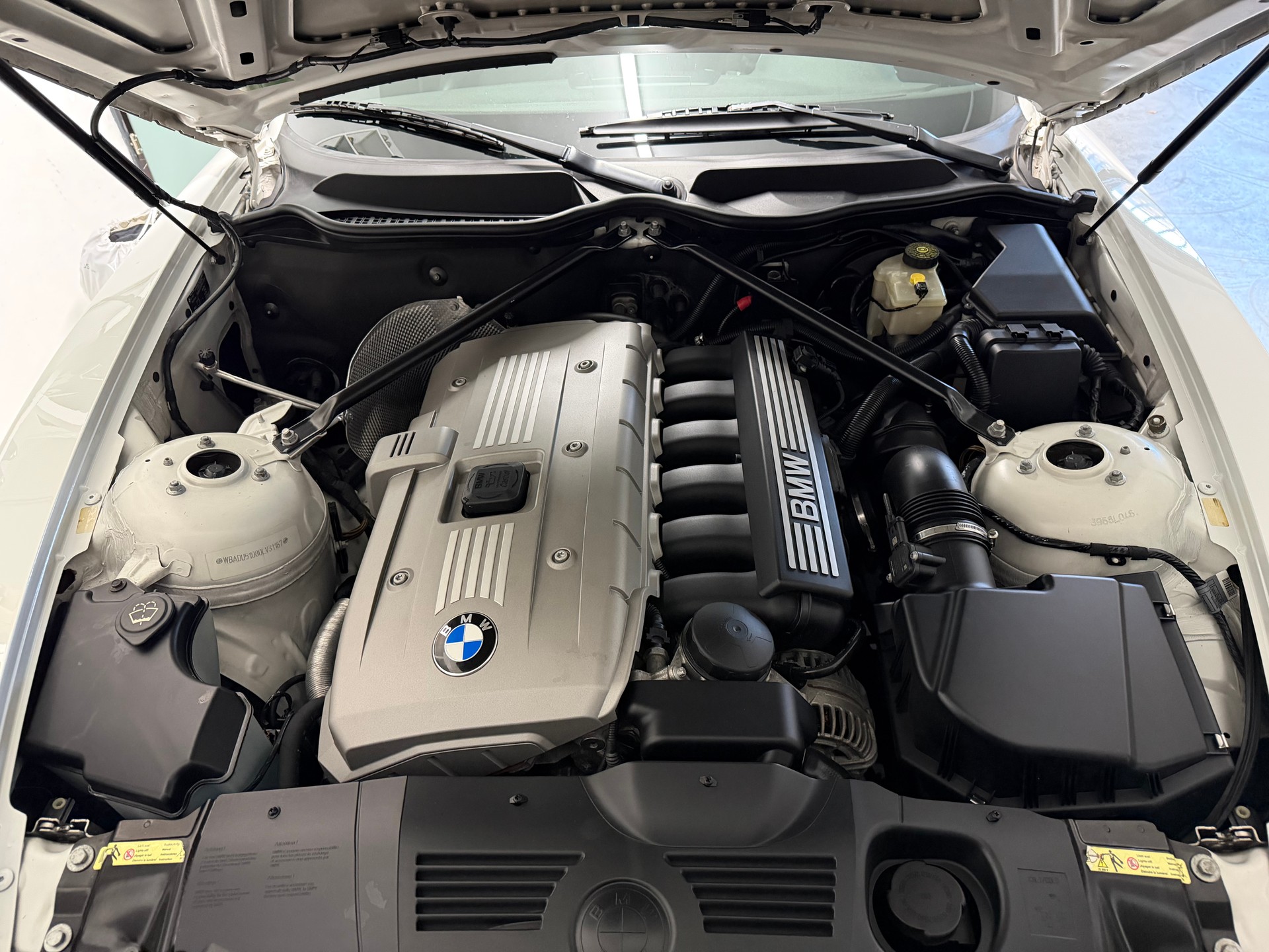 BMW Z4 3.0si Coupé-image-9