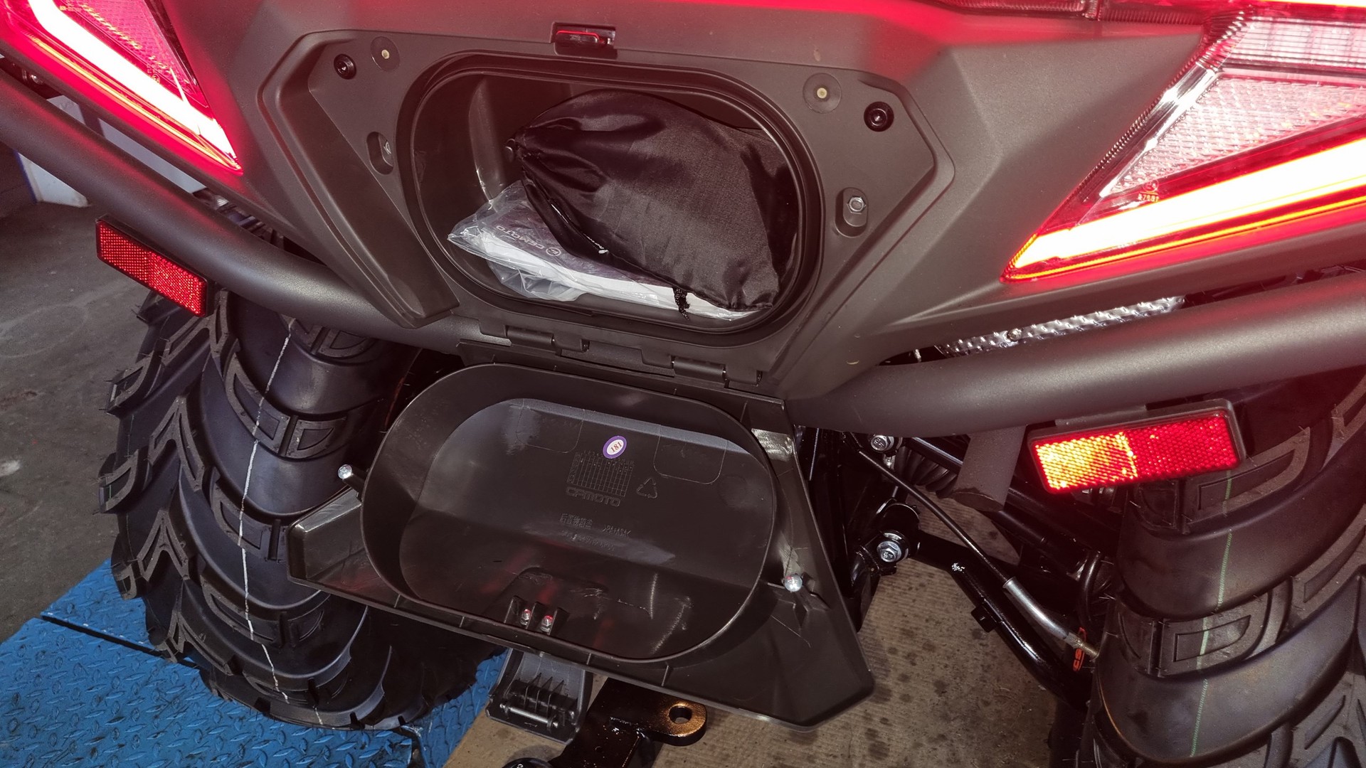 CF MOTO C Force 625 DLXEPS 4x4-image-11