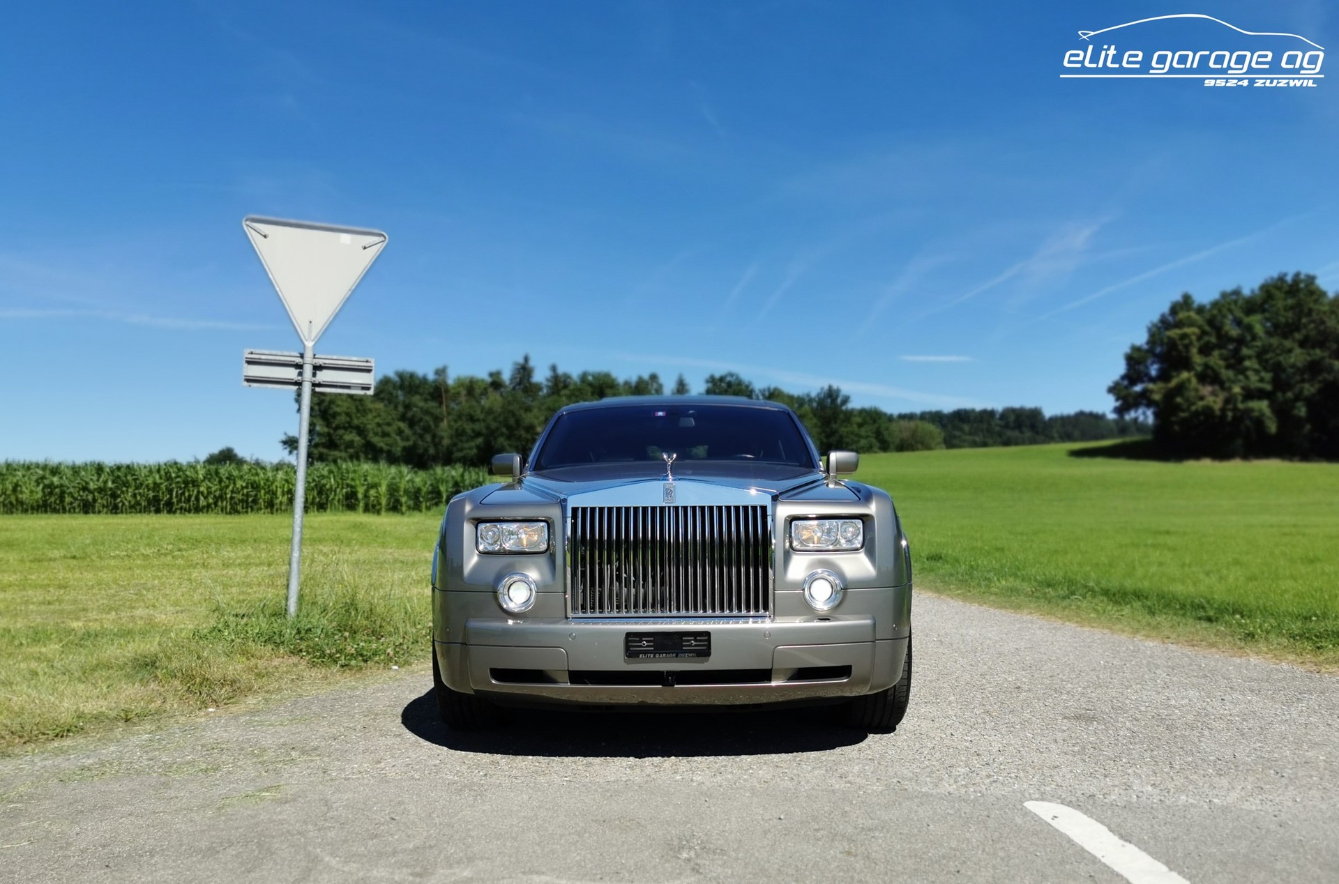 ROLLS-ROYCE Phantom 6.7 V12-image-2