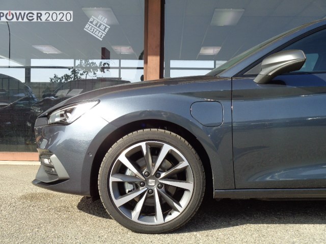 SEAT Leon 1.4 eHybrid pHEV DSG FR-image-5