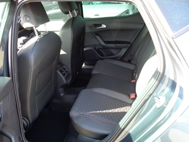 SEAT Leon 1.4 eHybrid pHEV DSG FR-image-7