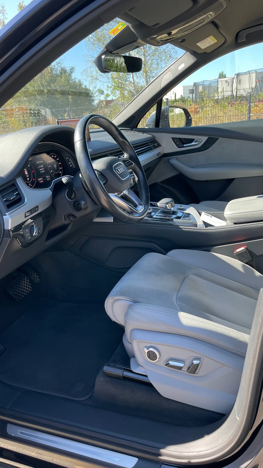 AUDI Q7 3.0 TDI quattro tiptronic-image-11