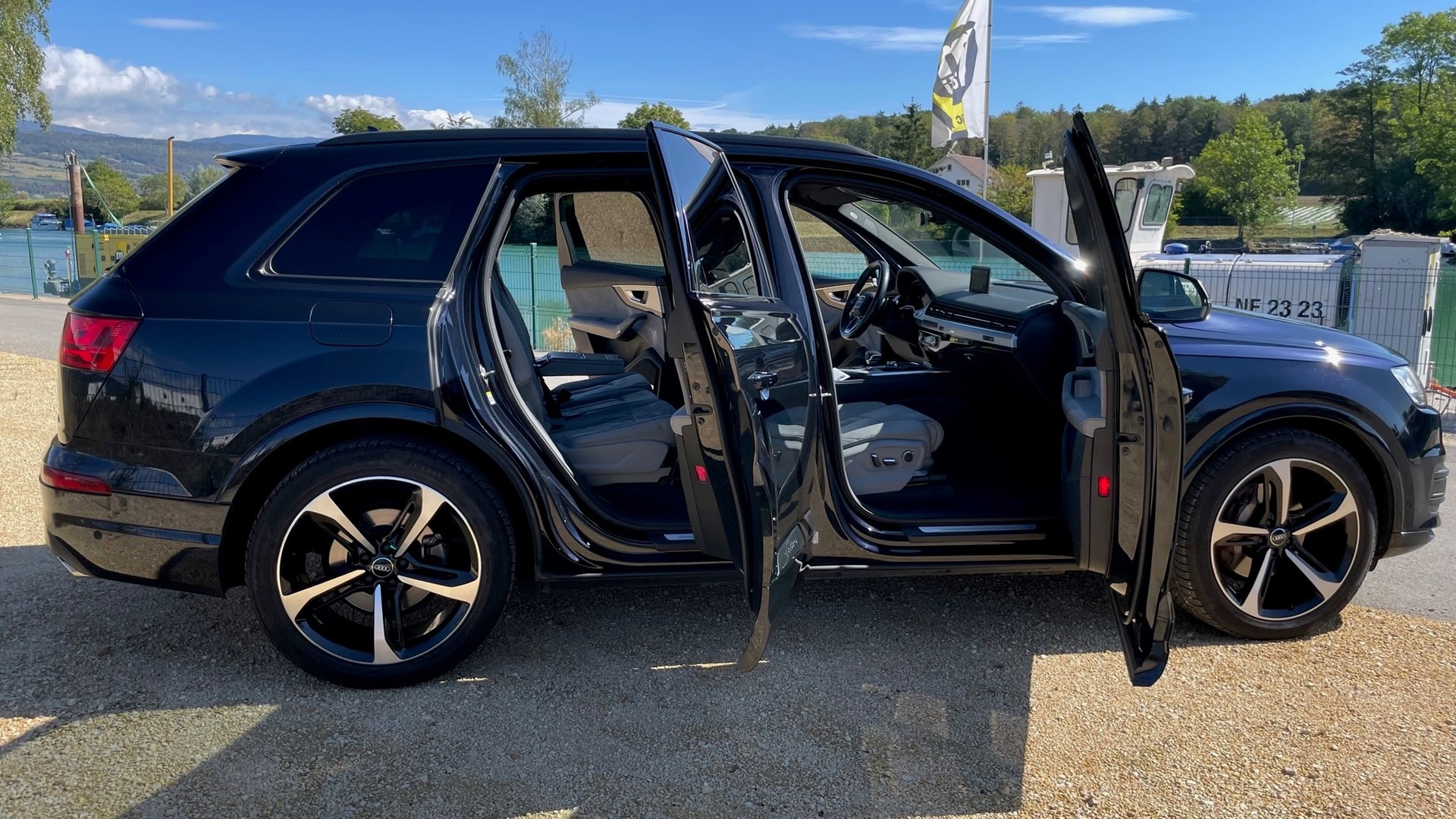 AUDI Q7 3.0 TDI quattro tiptronic-image-10