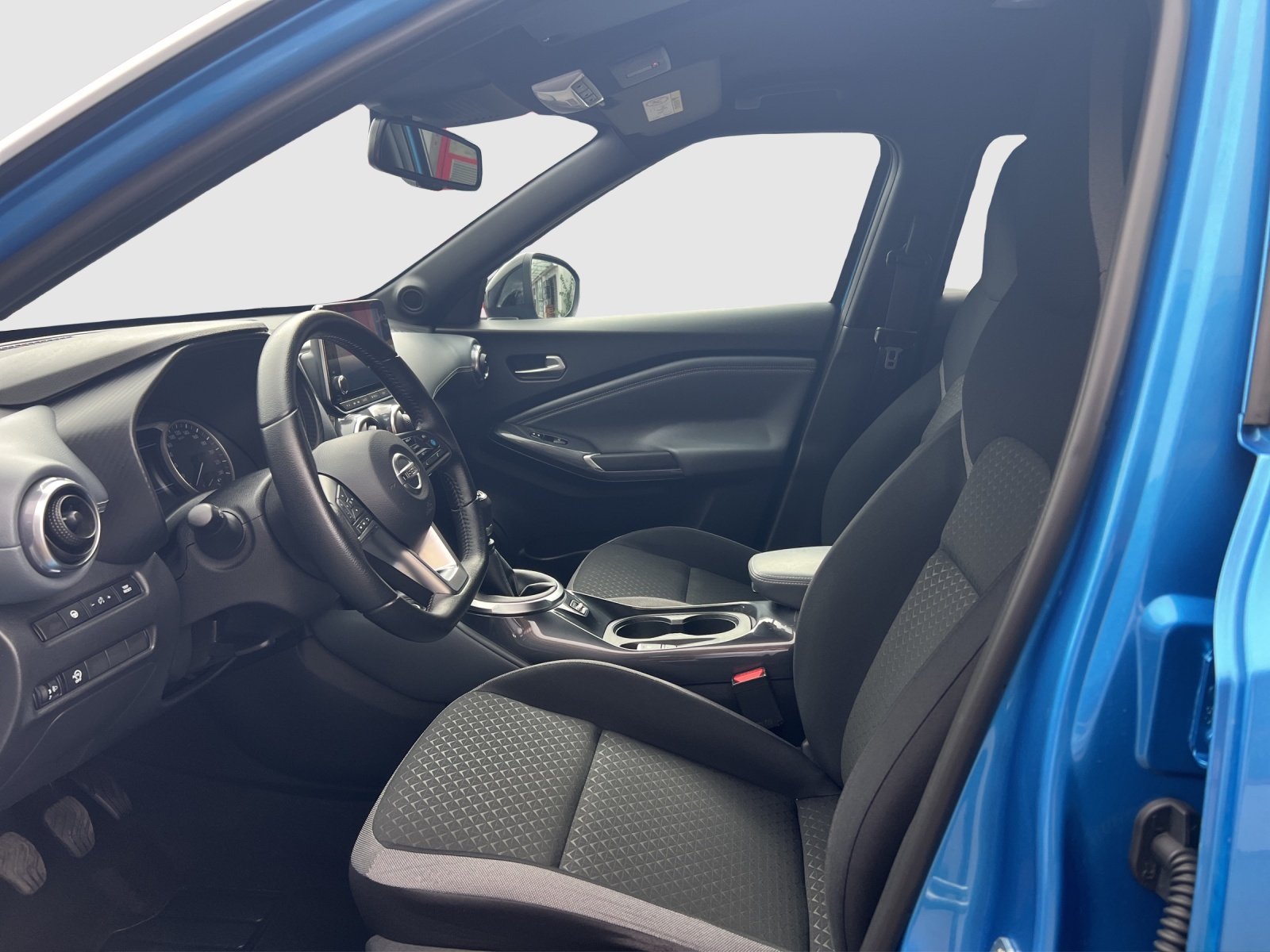 NISSAN Juke 1.0 DIG-T N-Connecta-image-8