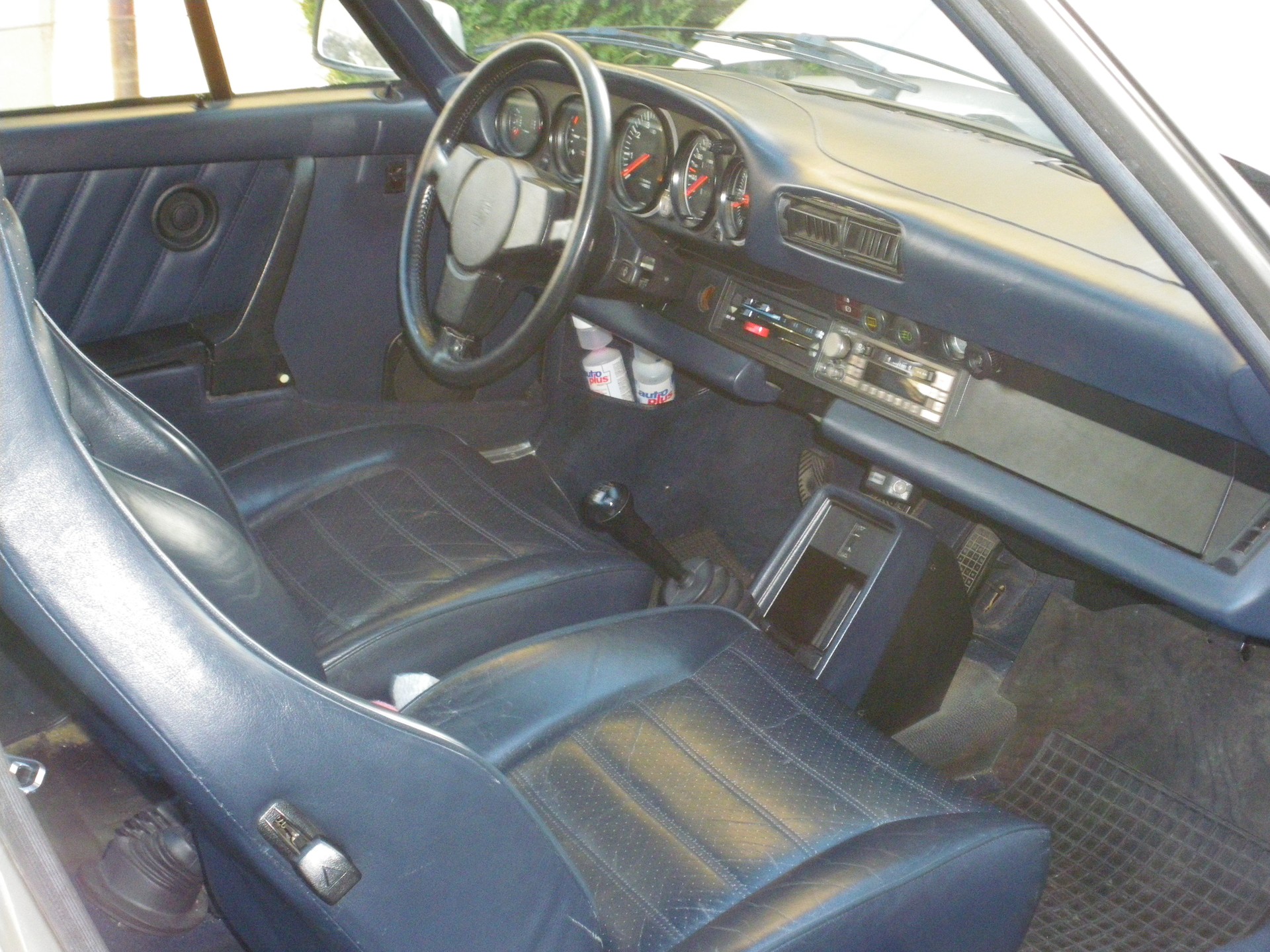 PORSCHE 911-image-19