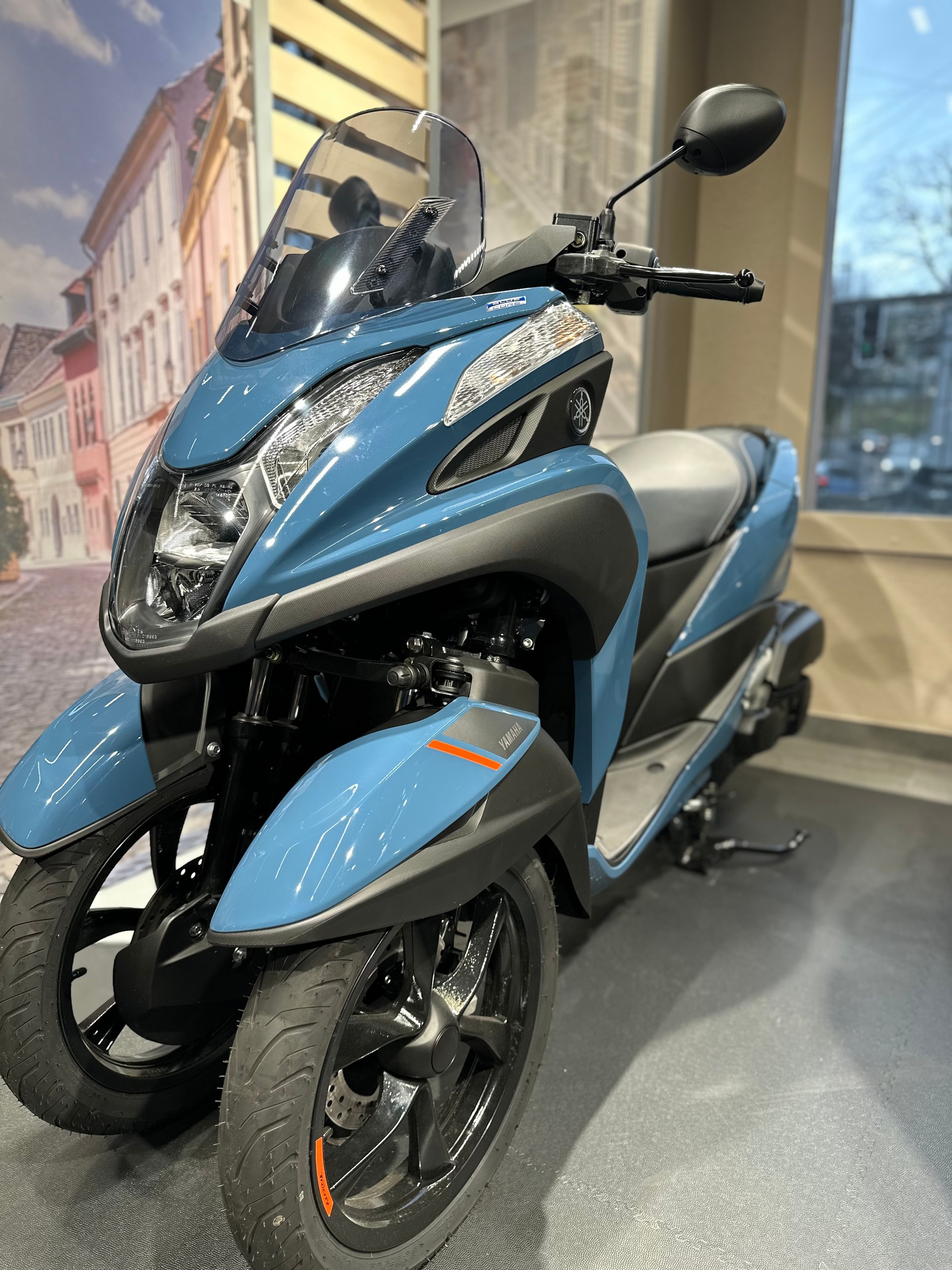 YAMAHA Tricity MW 125 ABS-showroom-element-1