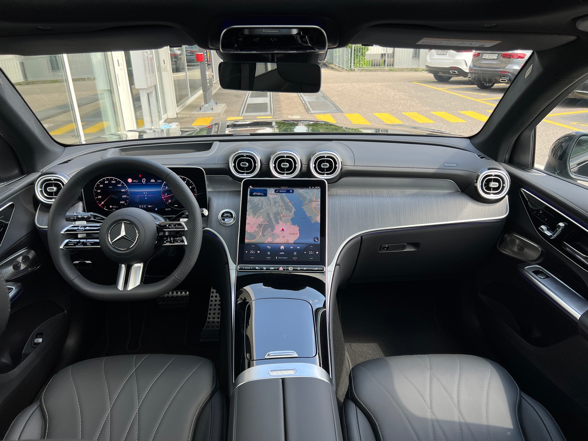 MERCEDES-BENZ GLC 300 4Matic 9G-Tronic-image-10