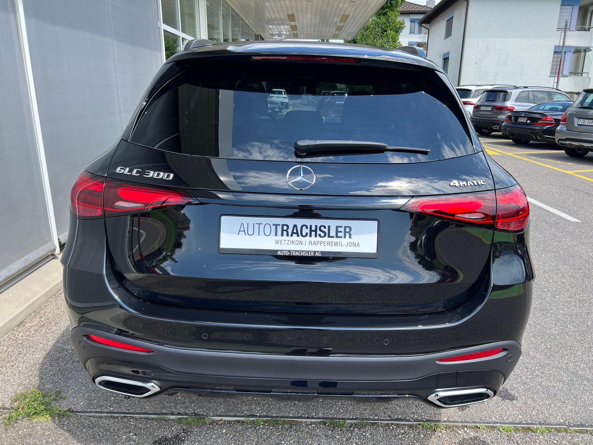 MERCEDES-BENZ GLC 300 4Matic 9G-Tronic-image-5