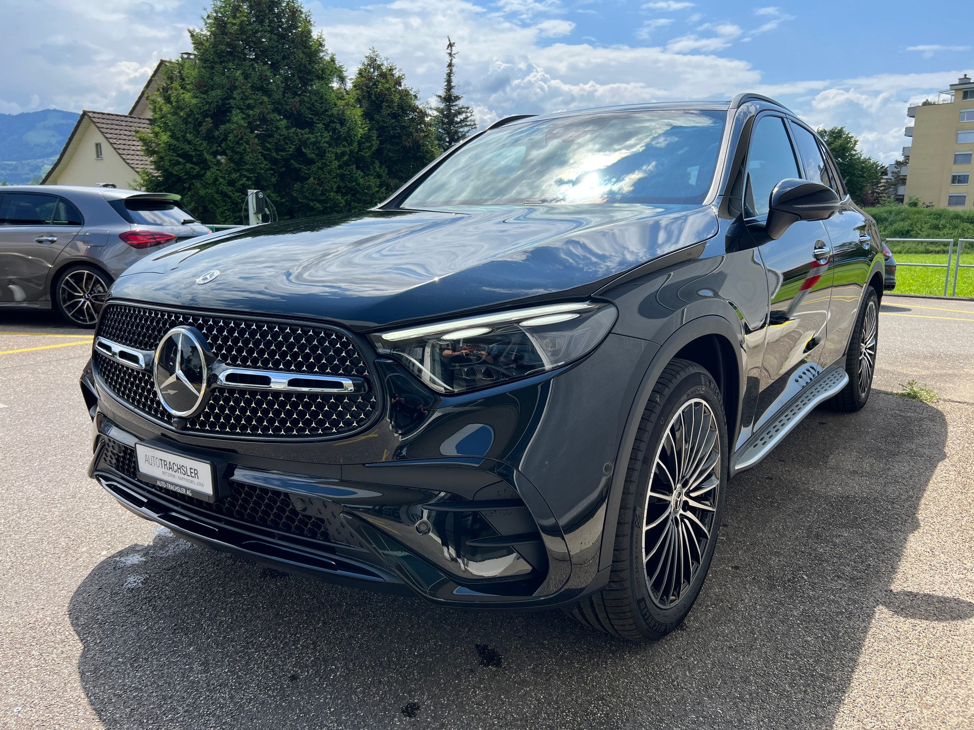 MERCEDES-BENZ GLC 300 4Matic 9G-Tronic-image-2