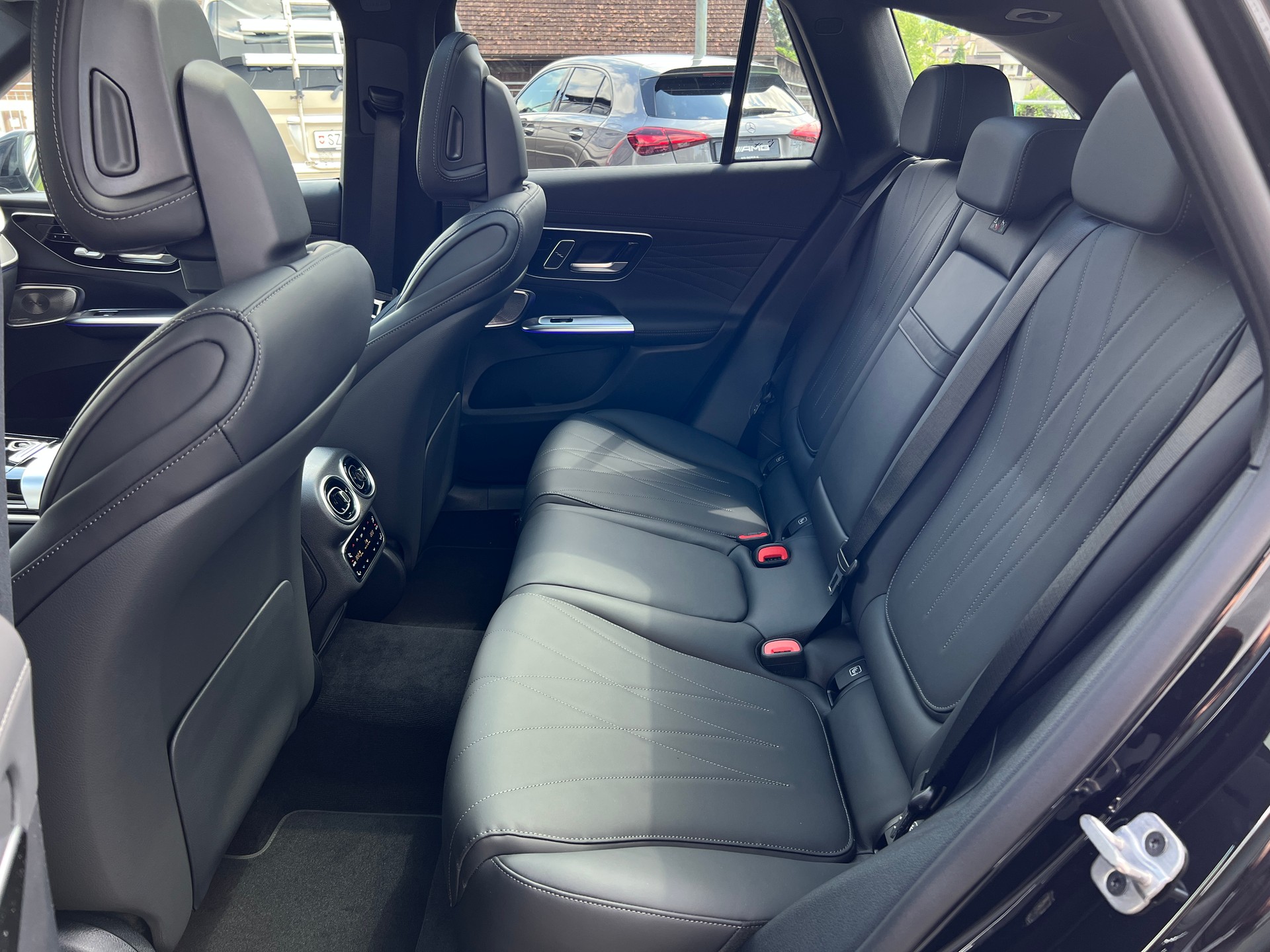 MERCEDES-BENZ GLC 300 4Matic 9G-Tronic-image-9