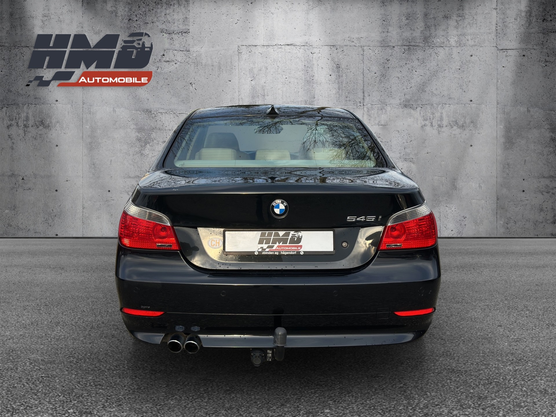 BMW 545i-image-4