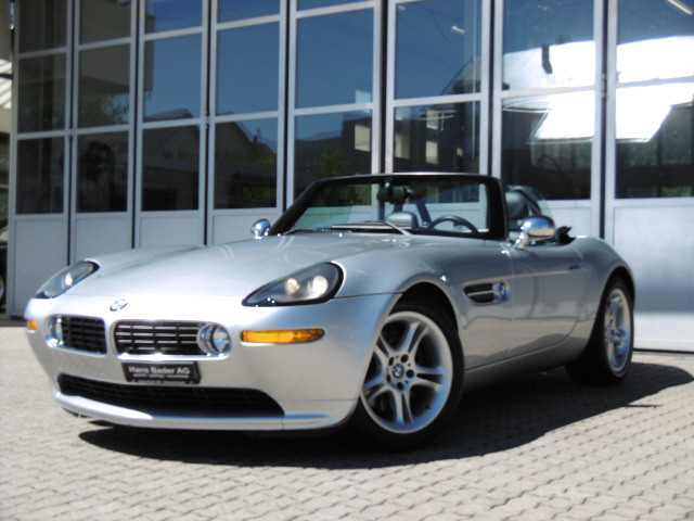 BMW Z8 Roadster-image-0