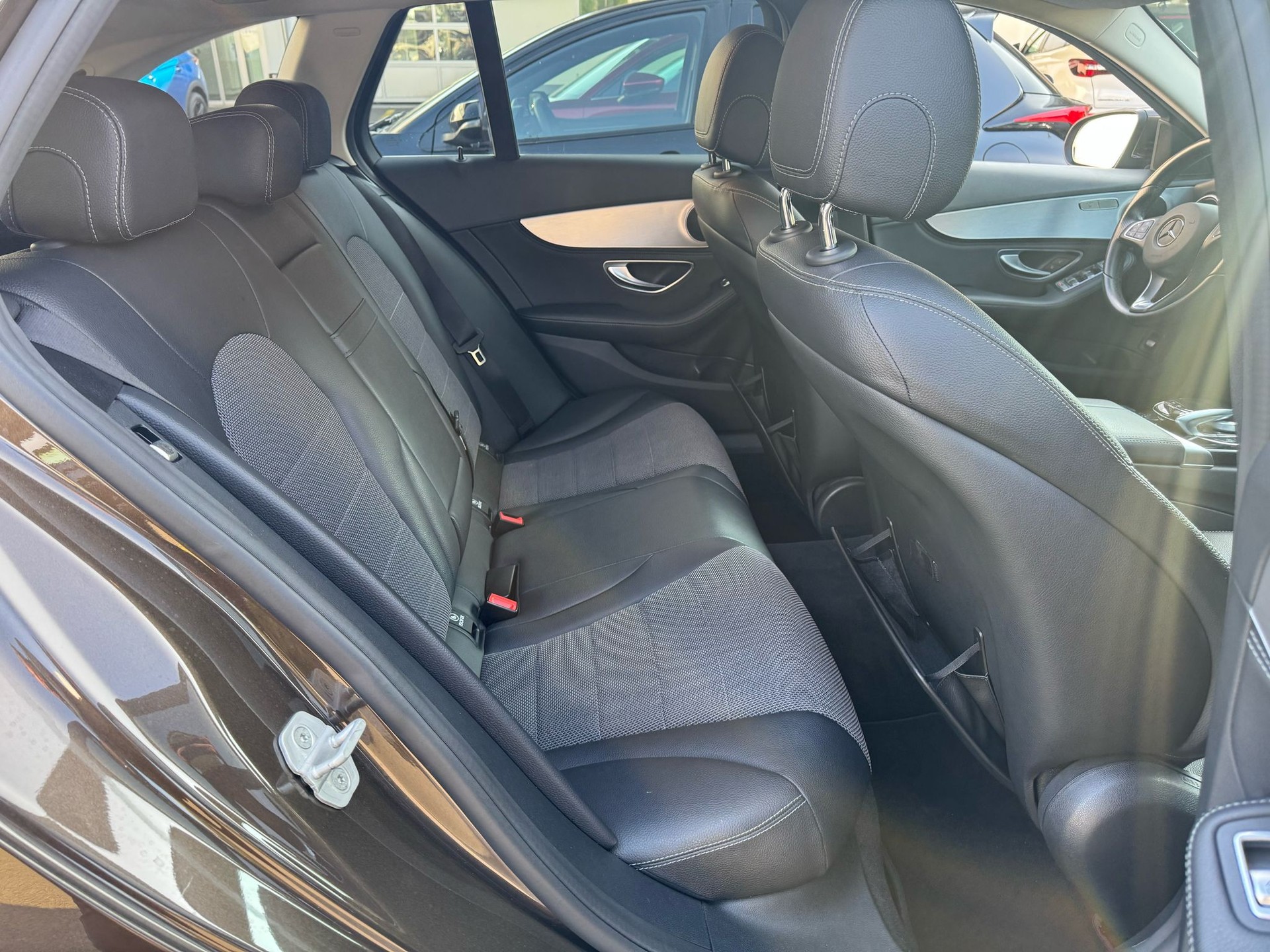 MERCEDES-BENZ C 220 BlueTEC Swiss Star Avantgarde 7G-Tronic-image-12