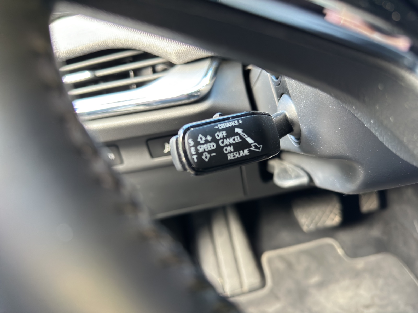 SKODA Enyaq iV 60-image-16