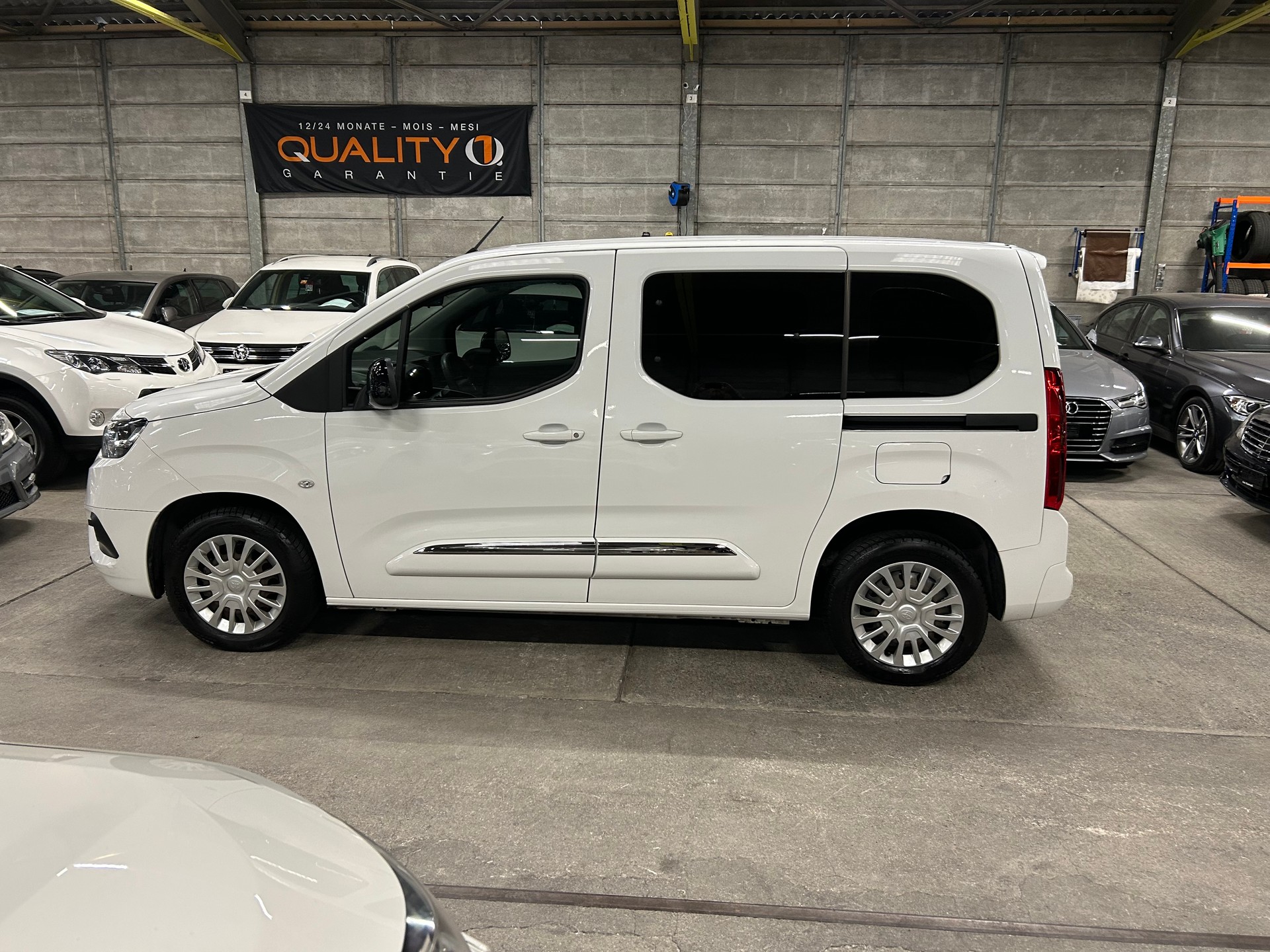TOYOTA Proace City Verso 1.5 Combi Medium-image-6