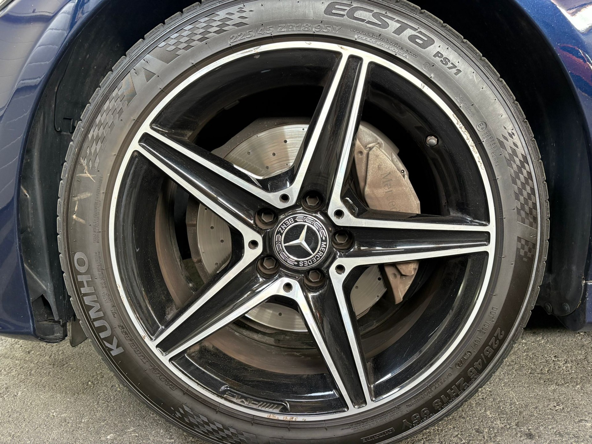 MERCEDES-BENZ C 220 d AMG Line 9G-Tronic-image-25