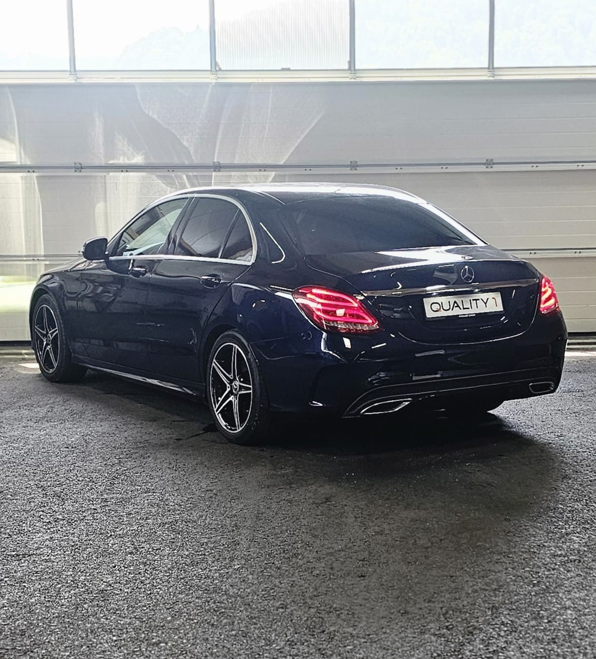 MERCEDES-BENZ C 220 d AMG Line 9G-Tronic-image-2