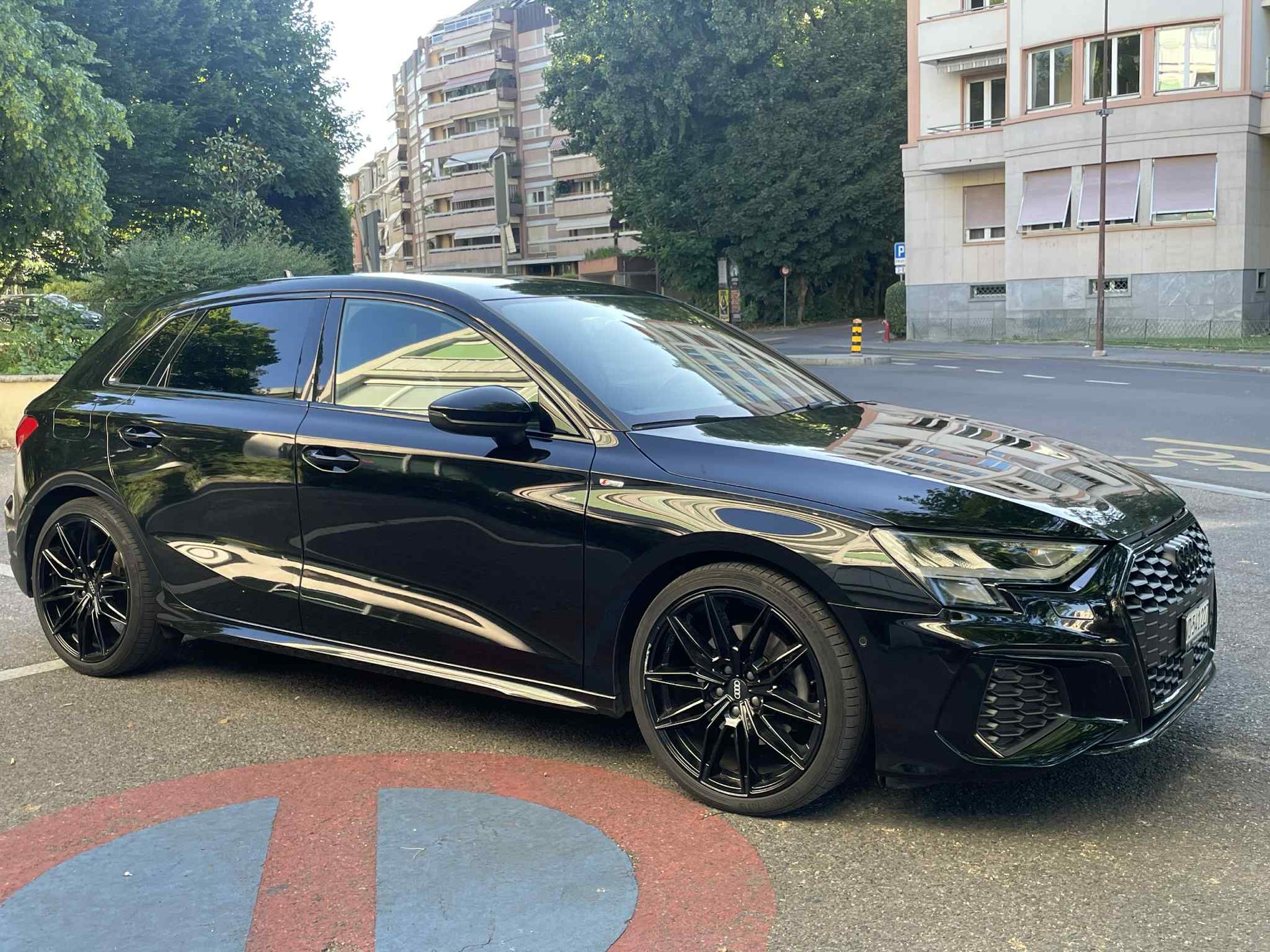 AUDI A3 Sportback 35 TFSI S line Attraction RS kit-image-1