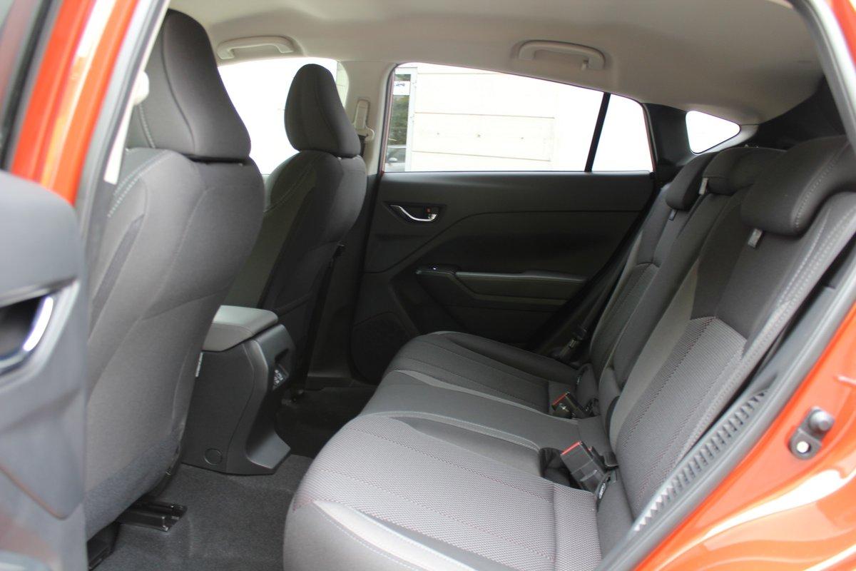 SUBARU Impreza 2.0i e-Boxer Swiss Plus-image-6