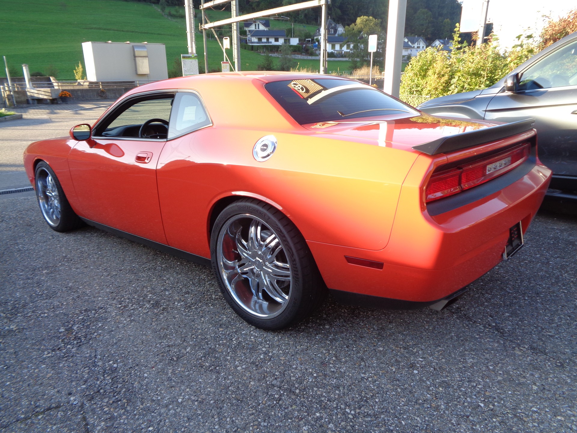 DODGE SRT-showroom-element-3