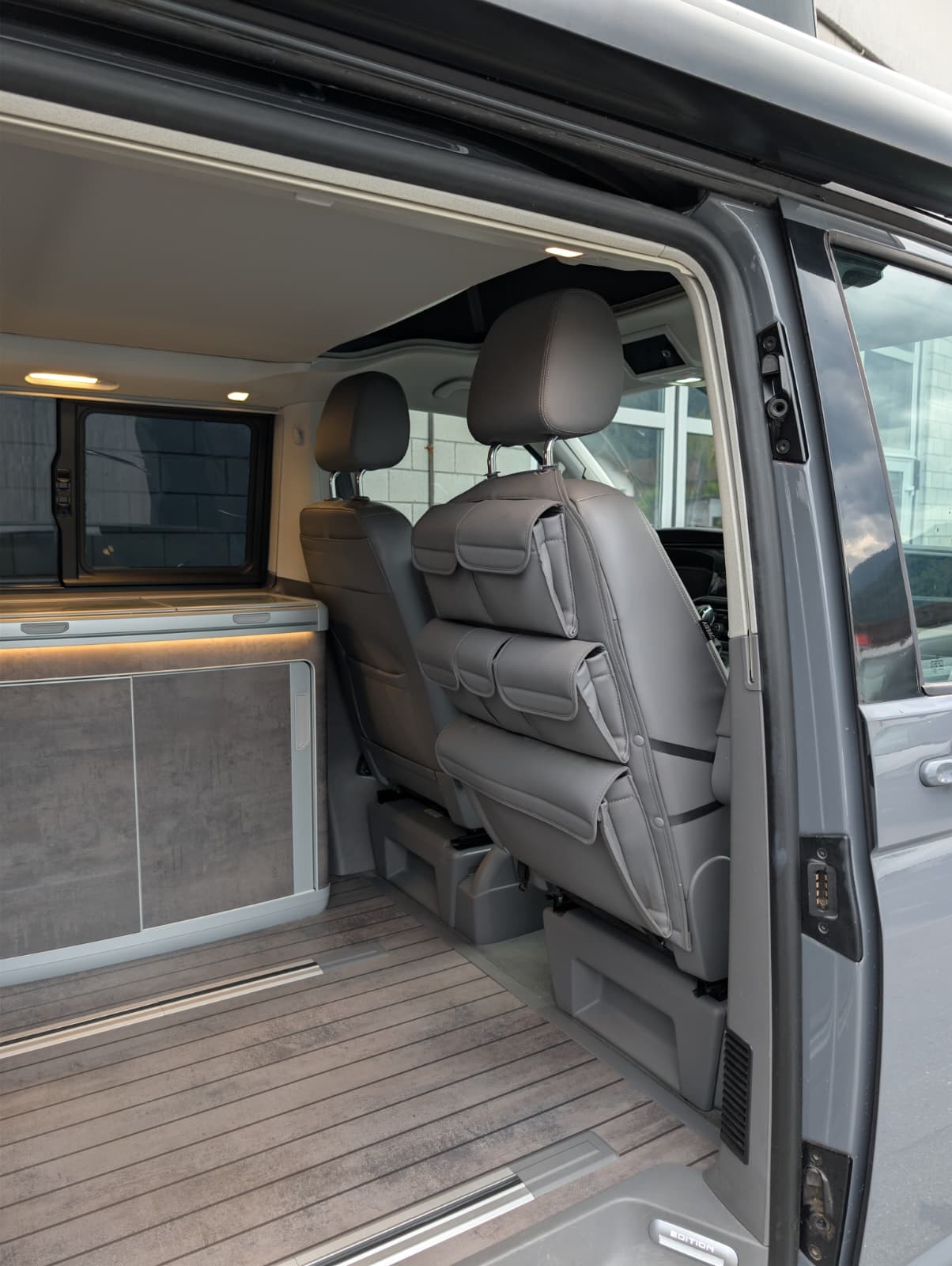 VW T6.1 California 2.0 Bi-TDI Ocean 4Motion DSG-image-3