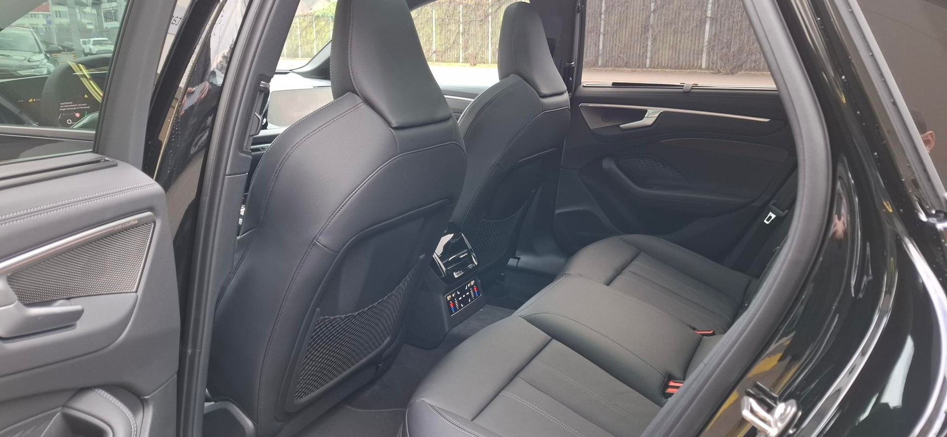 AUDI A6 Avant e-hybrid quattro 220 kW S tronic-image-7