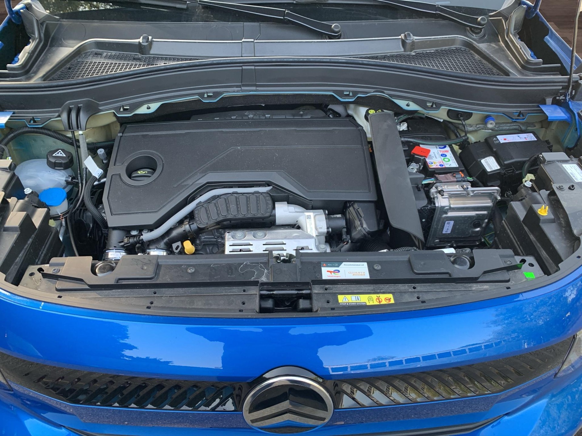 CITROEN C3 1.2 Hybrid Plus-image-9