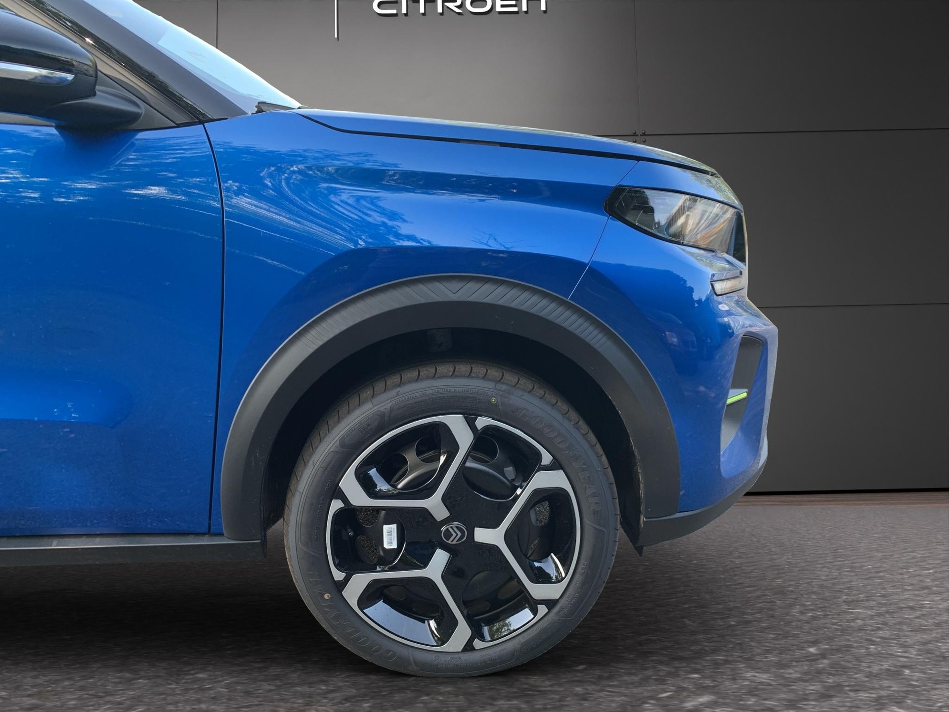 CITROEN C3 1.2 Hybrid Plus-image-4