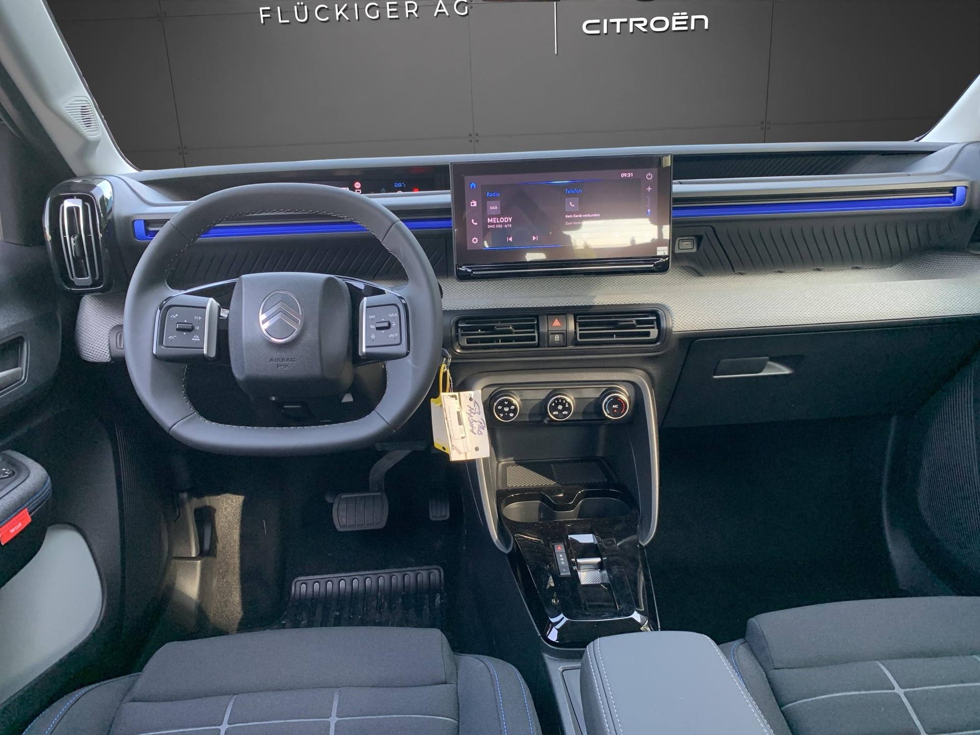 CITROEN C3 1.2 Hybrid Plus-image-11