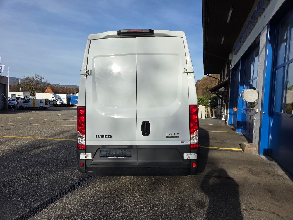 IVECO 35 S 16 A8 V-image-4