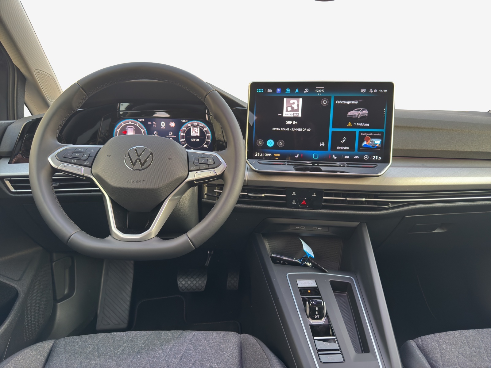 VW Golf 1.5 e TSI mHEV United DSG-image-8