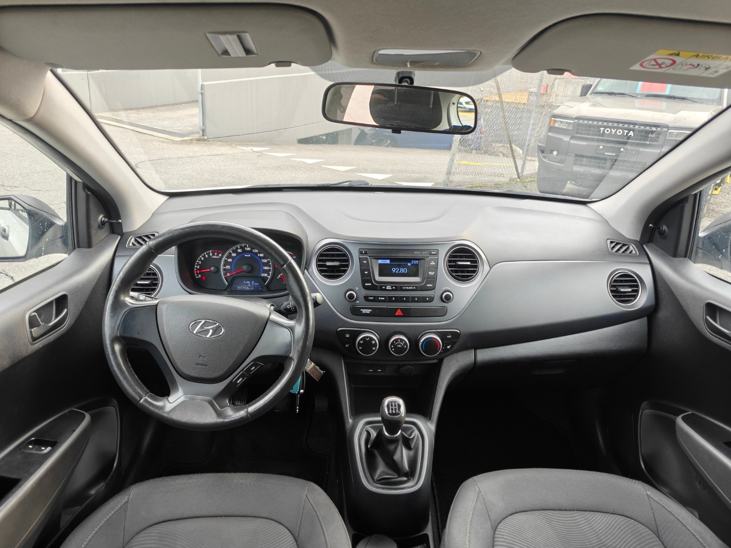 HYUNDAI i10 1.0 Pica-image-6