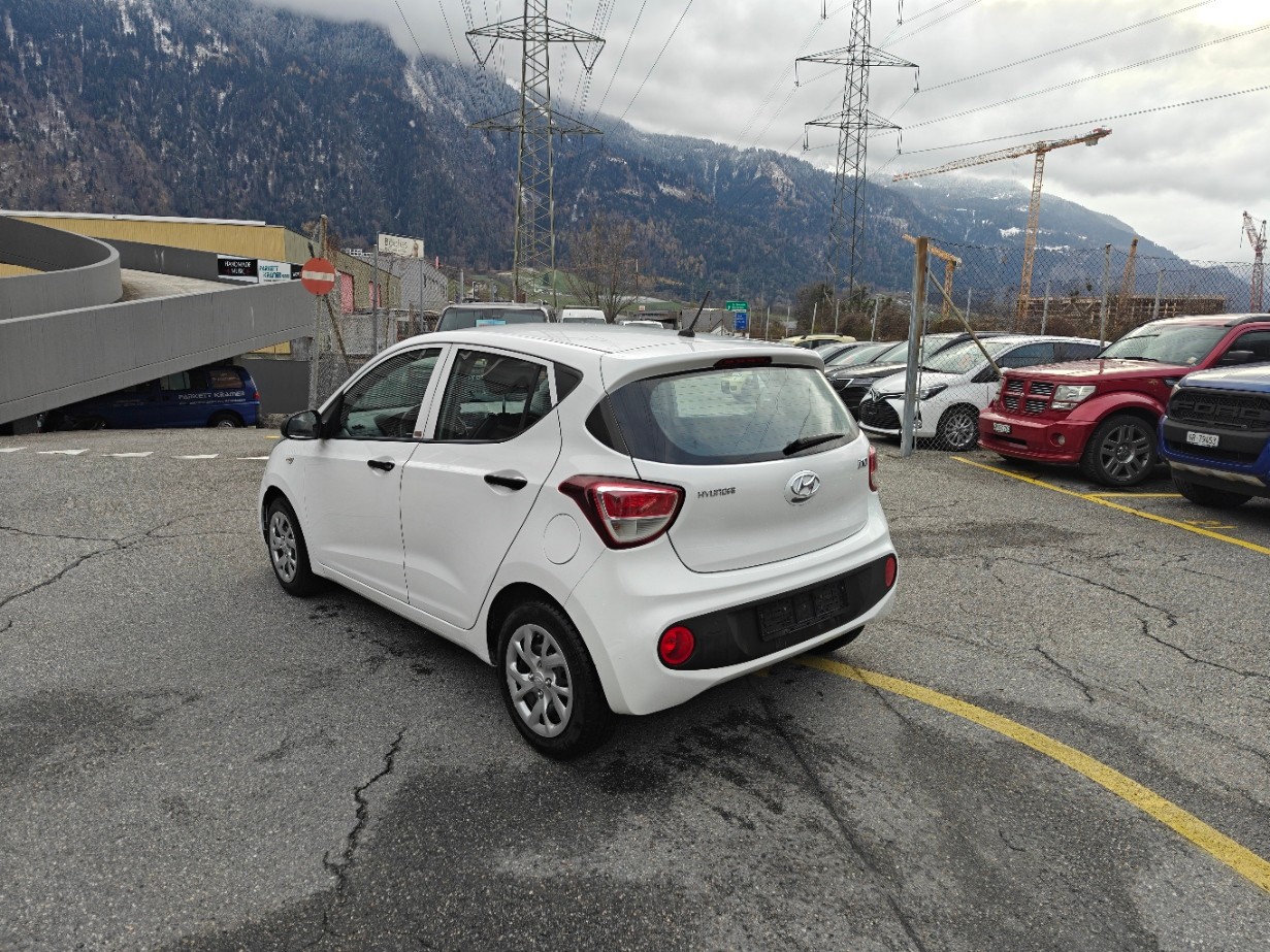 HYUNDAI i10 1.0 Pica-image-3