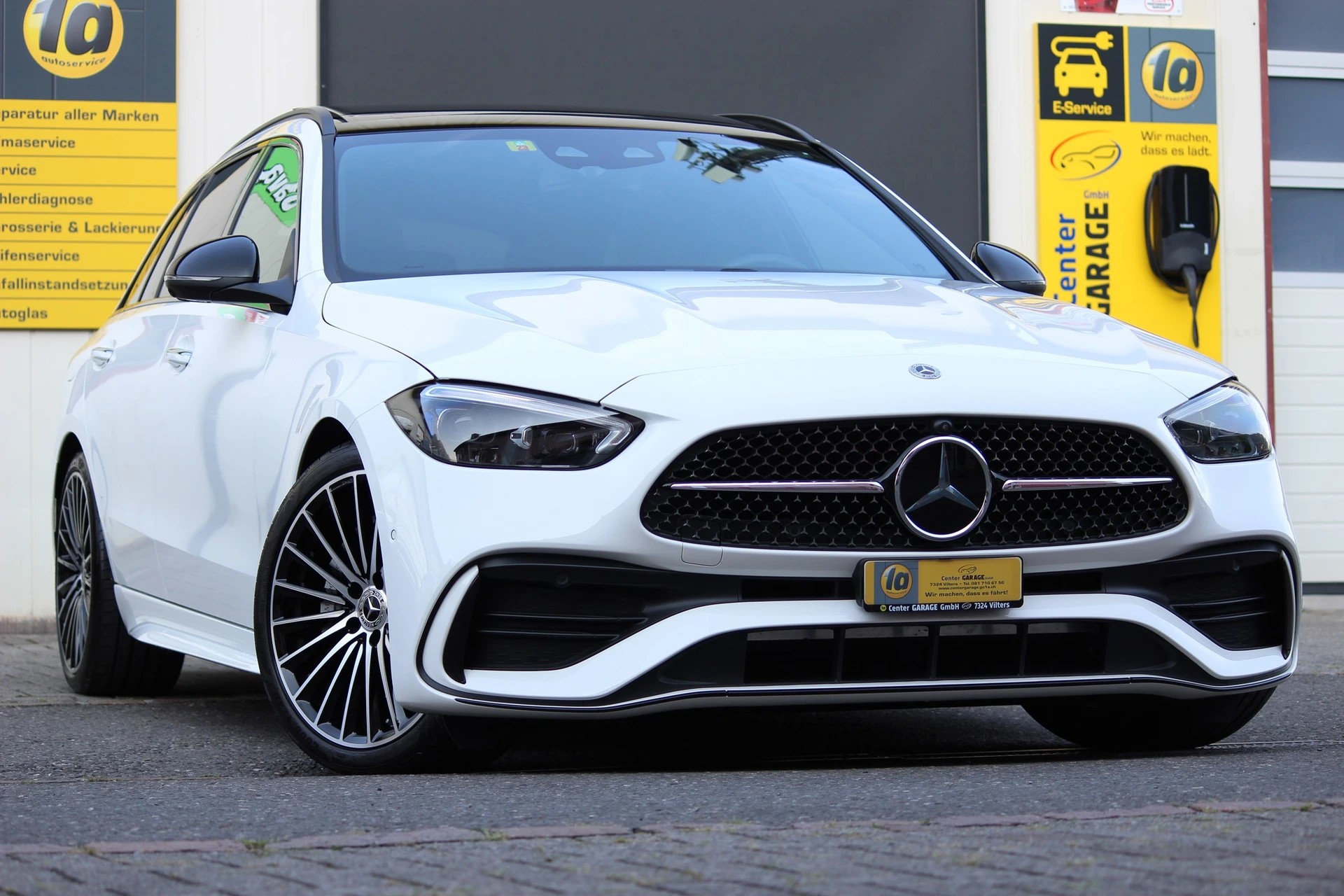 MERCEDES-BENZ C 300 T 4Matic AMG Line-showroom-element-3