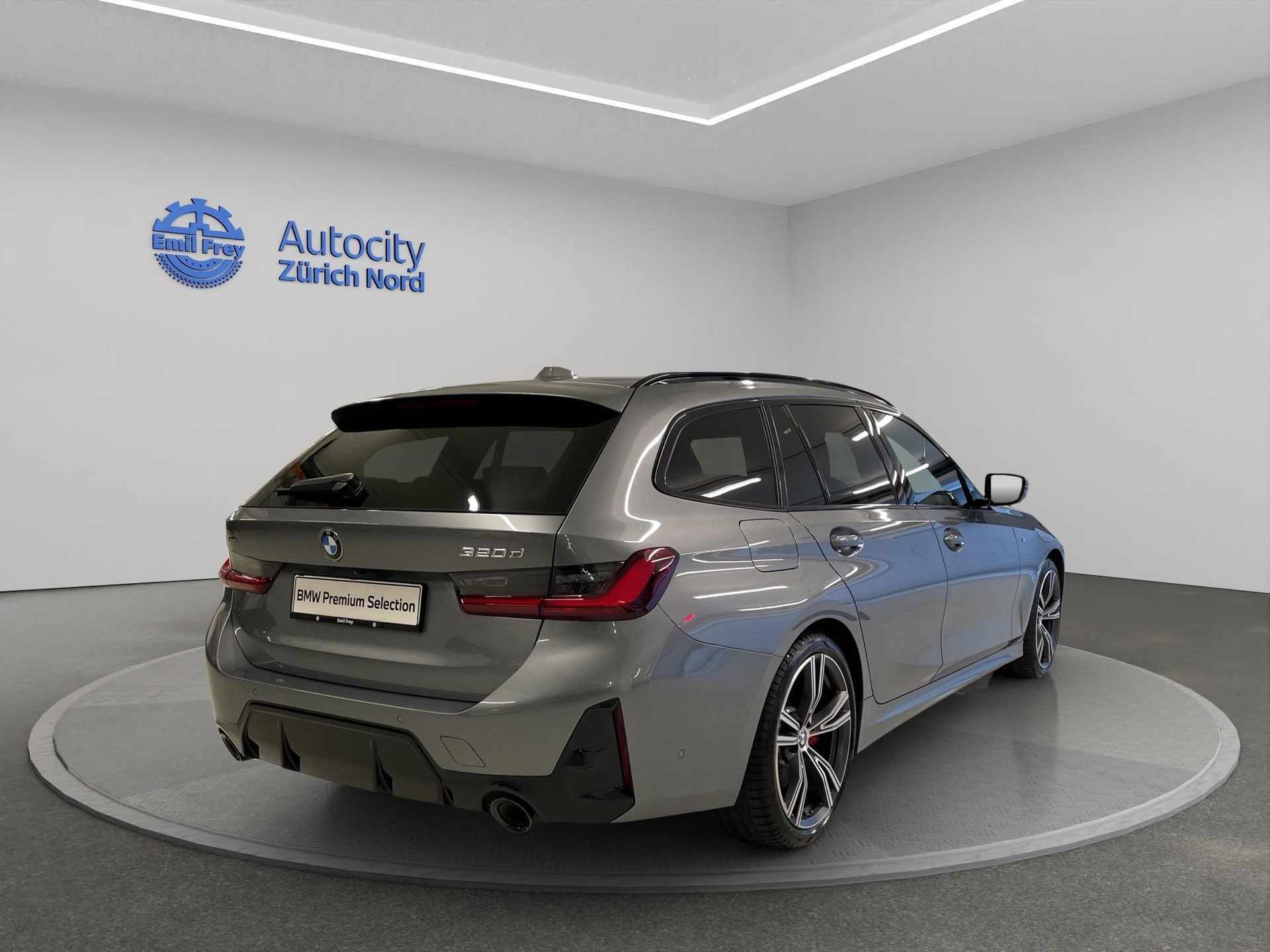 BMW 320d xDrive Touring SAG-image-1