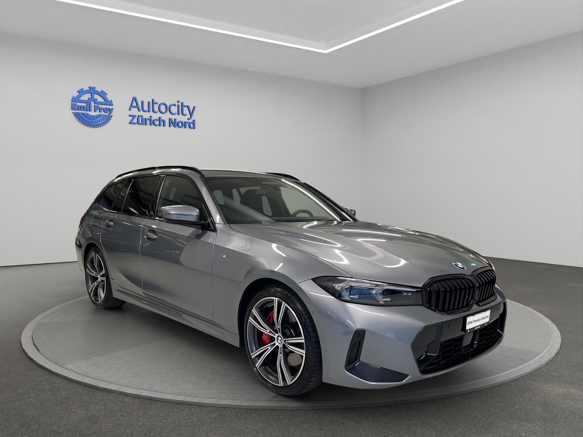BMW 320d xDrive Touring SAG-image-2