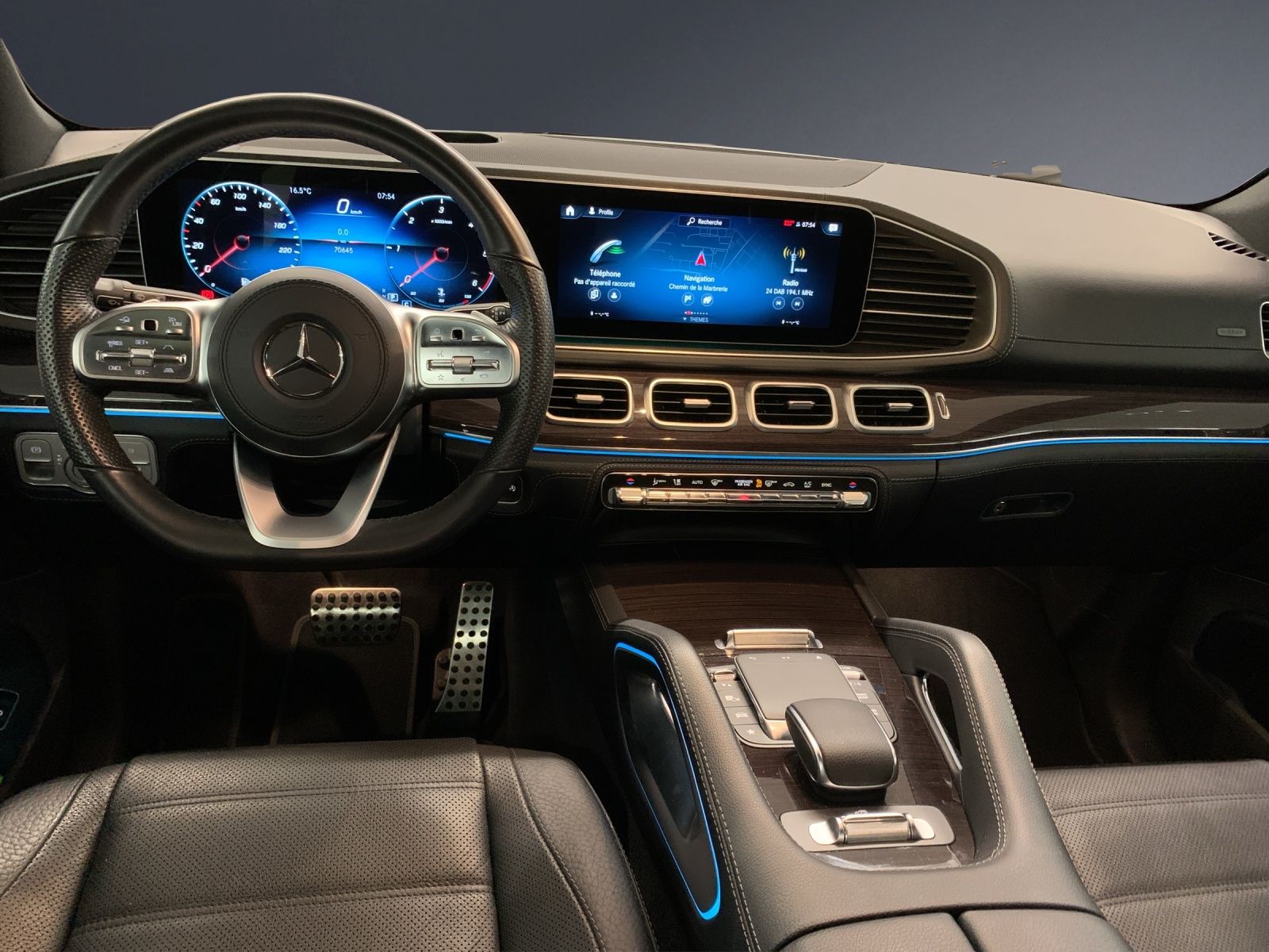 MERCEDES-BENZ GLS 400 d AMG L.4M-image-6