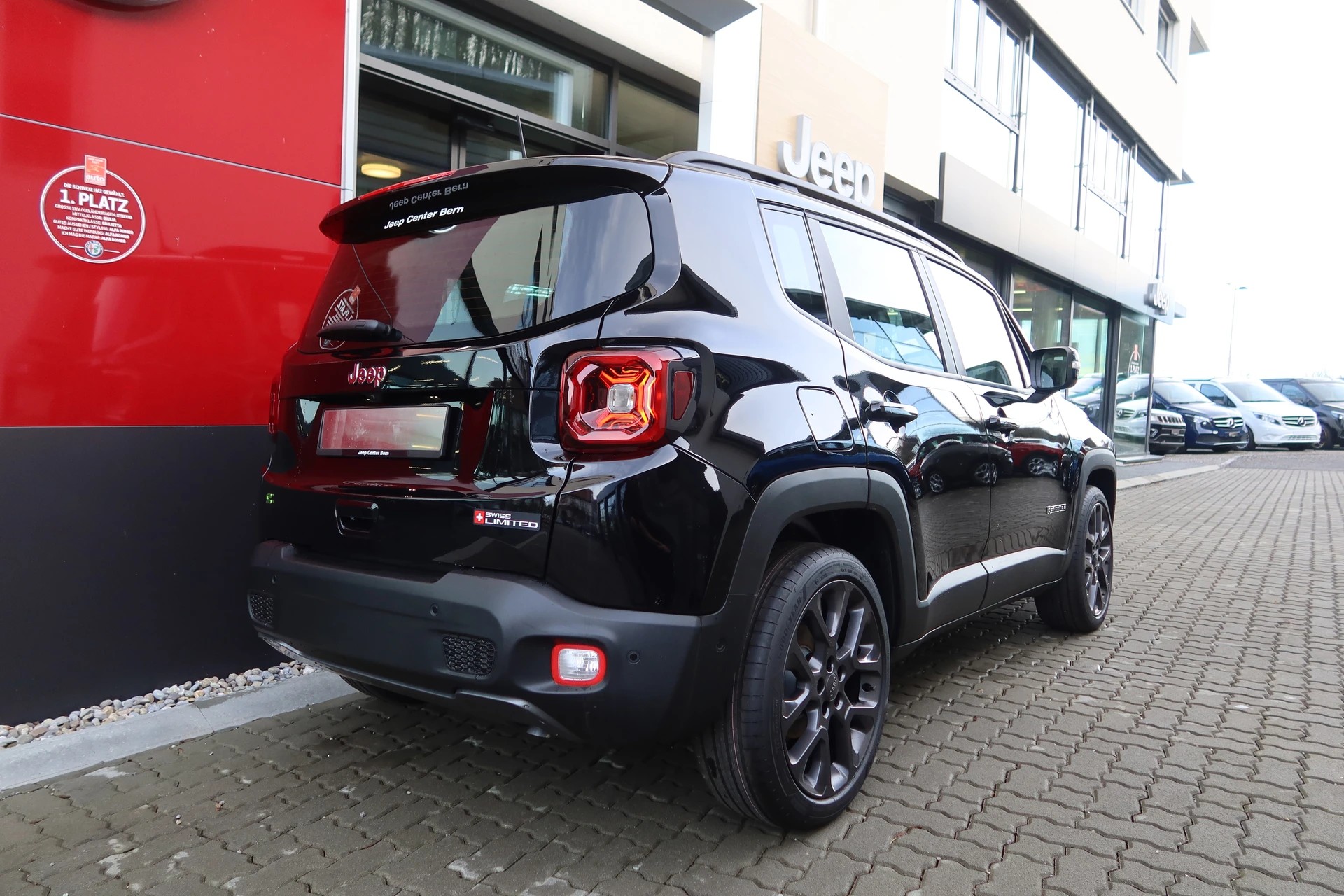 JEEP Renegade 1.5MHEV SwissLimited Plus-image-5