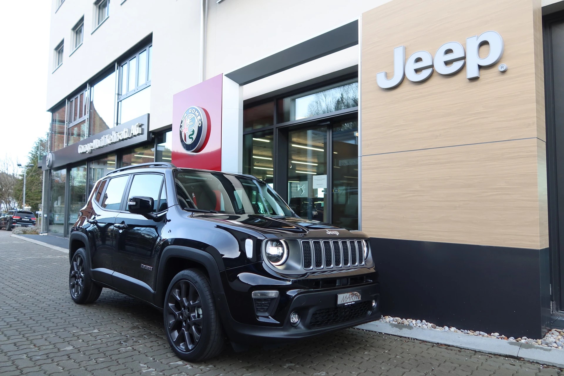 JEEP Renegade 1.5MHEV SwissLimited Plus-image-1