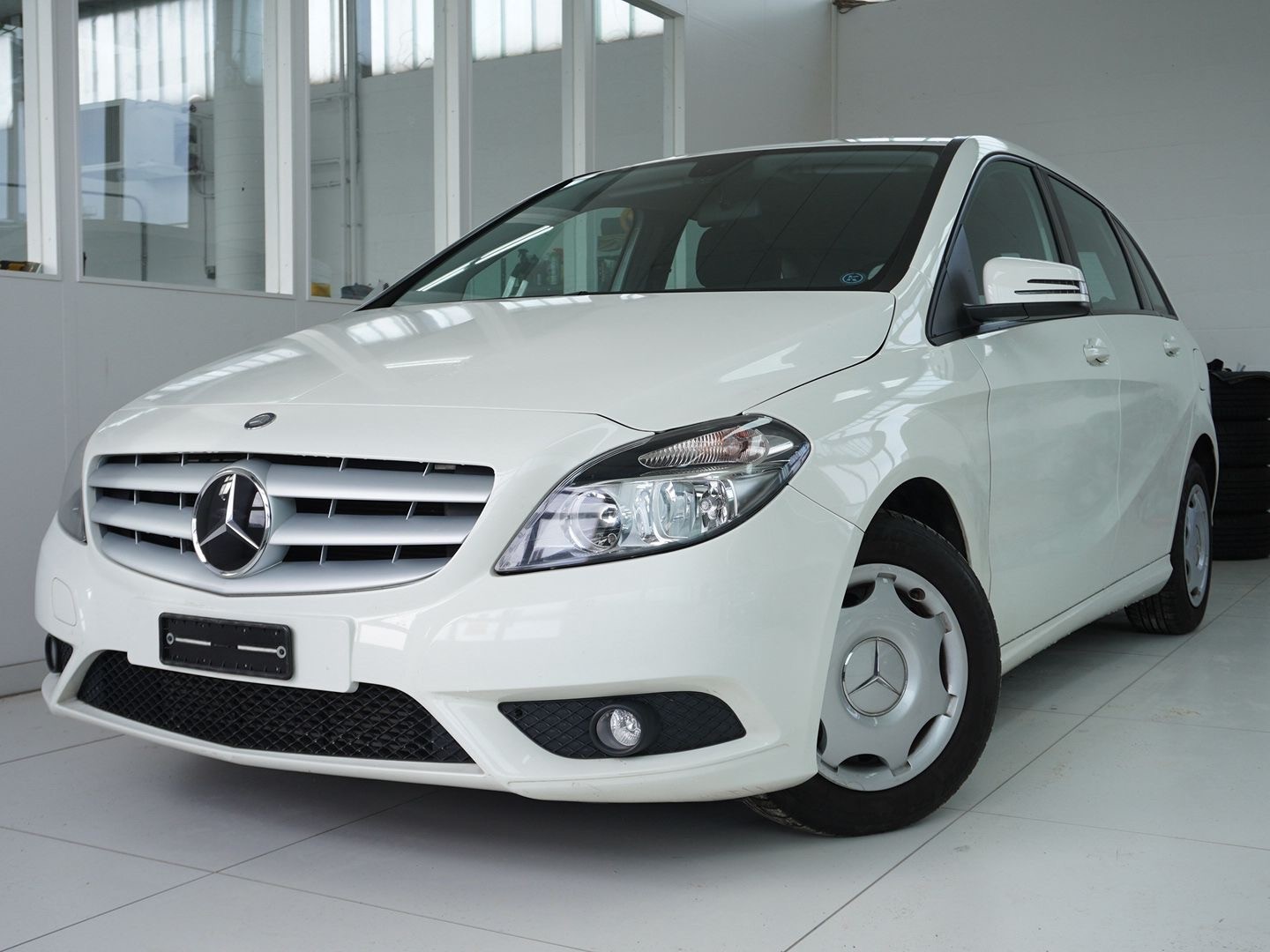 MERCEDES-BENZ B 180 — slika 3